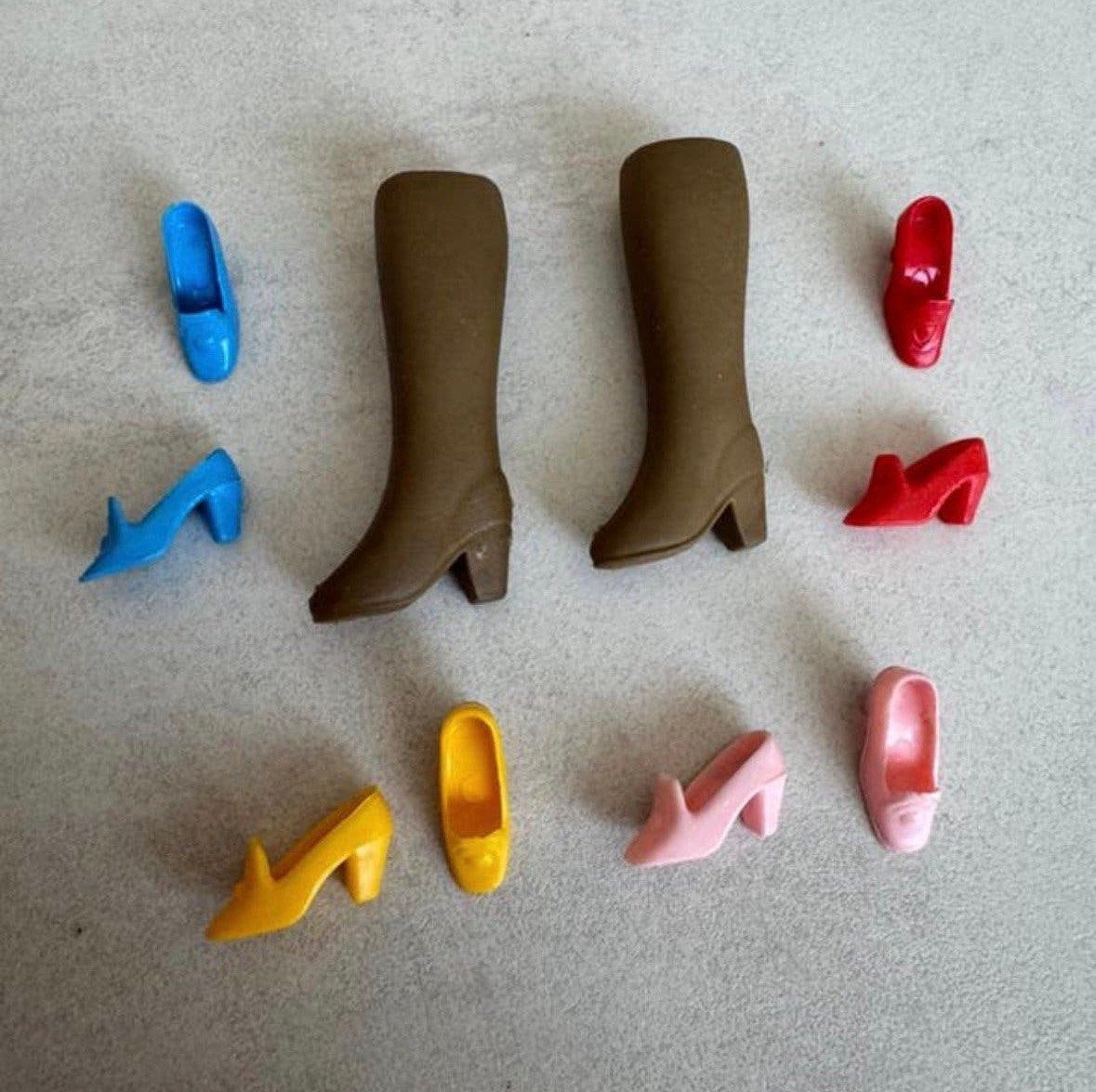 Barbie vintage schoentjes, Verzamelen, Ophalen of Verzenden, Gebruikt, Accessoires
