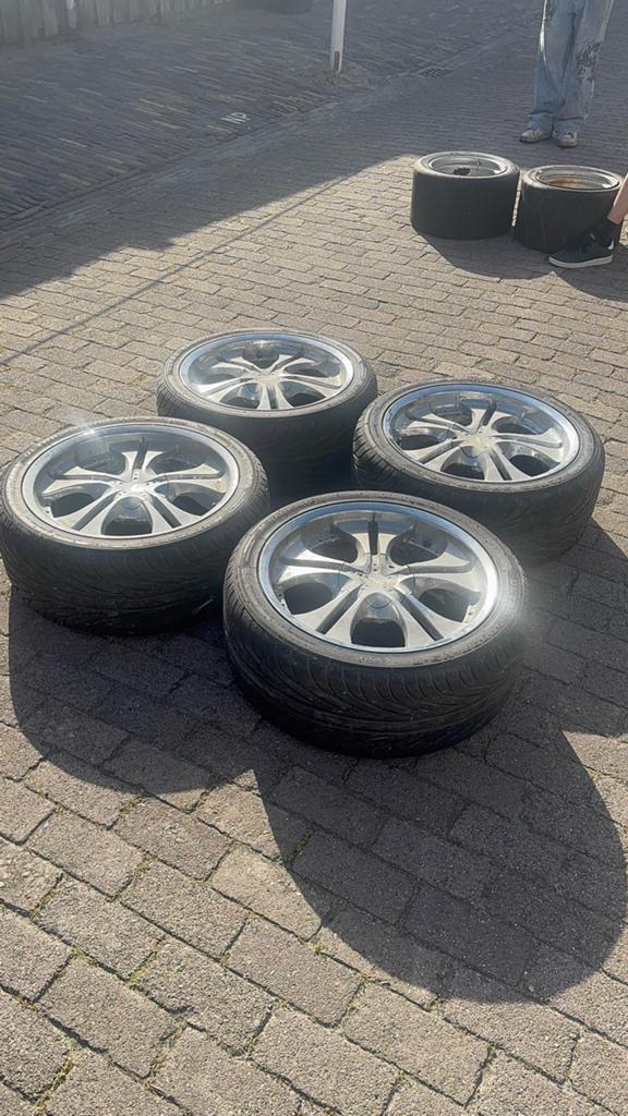 18 inch diamo velgen met nankang banden 245/40-r18, Ophalen, Zo goed als nieuw
