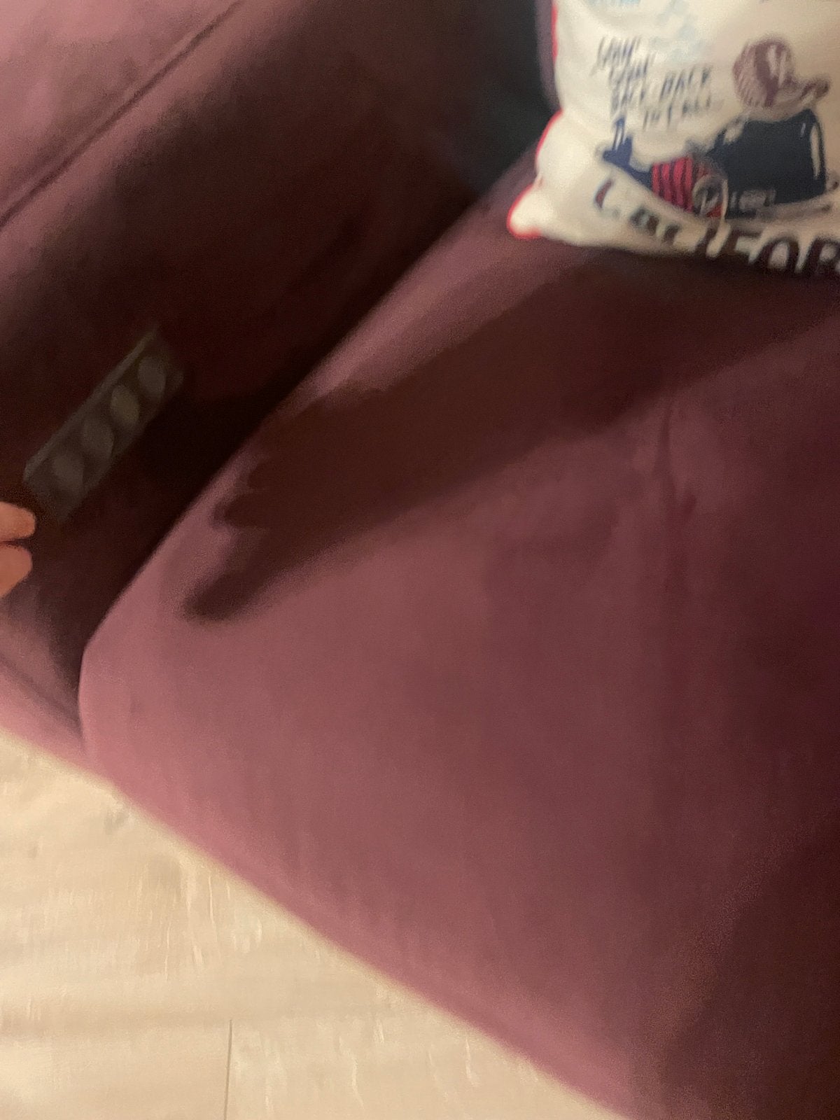 Elektrische bordeauxrode loveseat - Montel, Ophalen, Tweepersoons, Zo goed als nieuw, Minder dan 150 cm