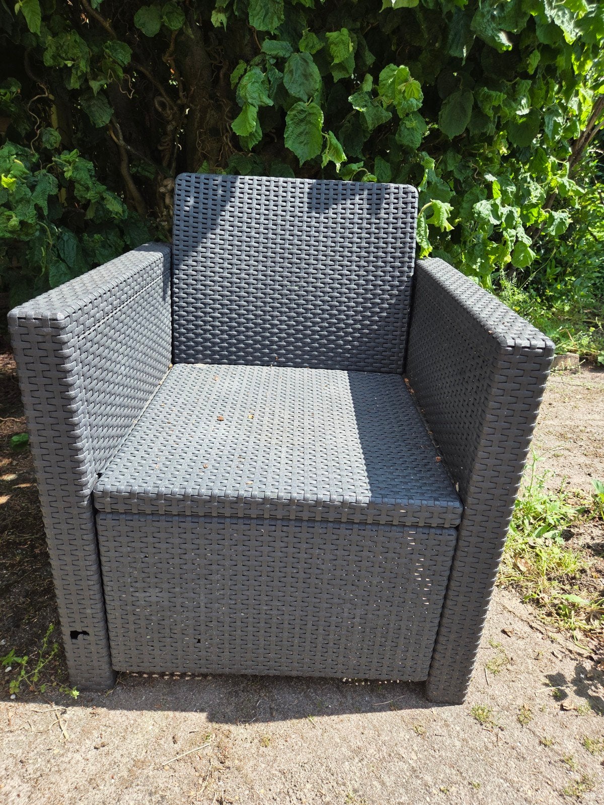 2 comfortabele Wicker Tuinstoelen - Grijs, Tuin en Terras, Tuinstoelen, Ophalen, Gebruikt, Plastic