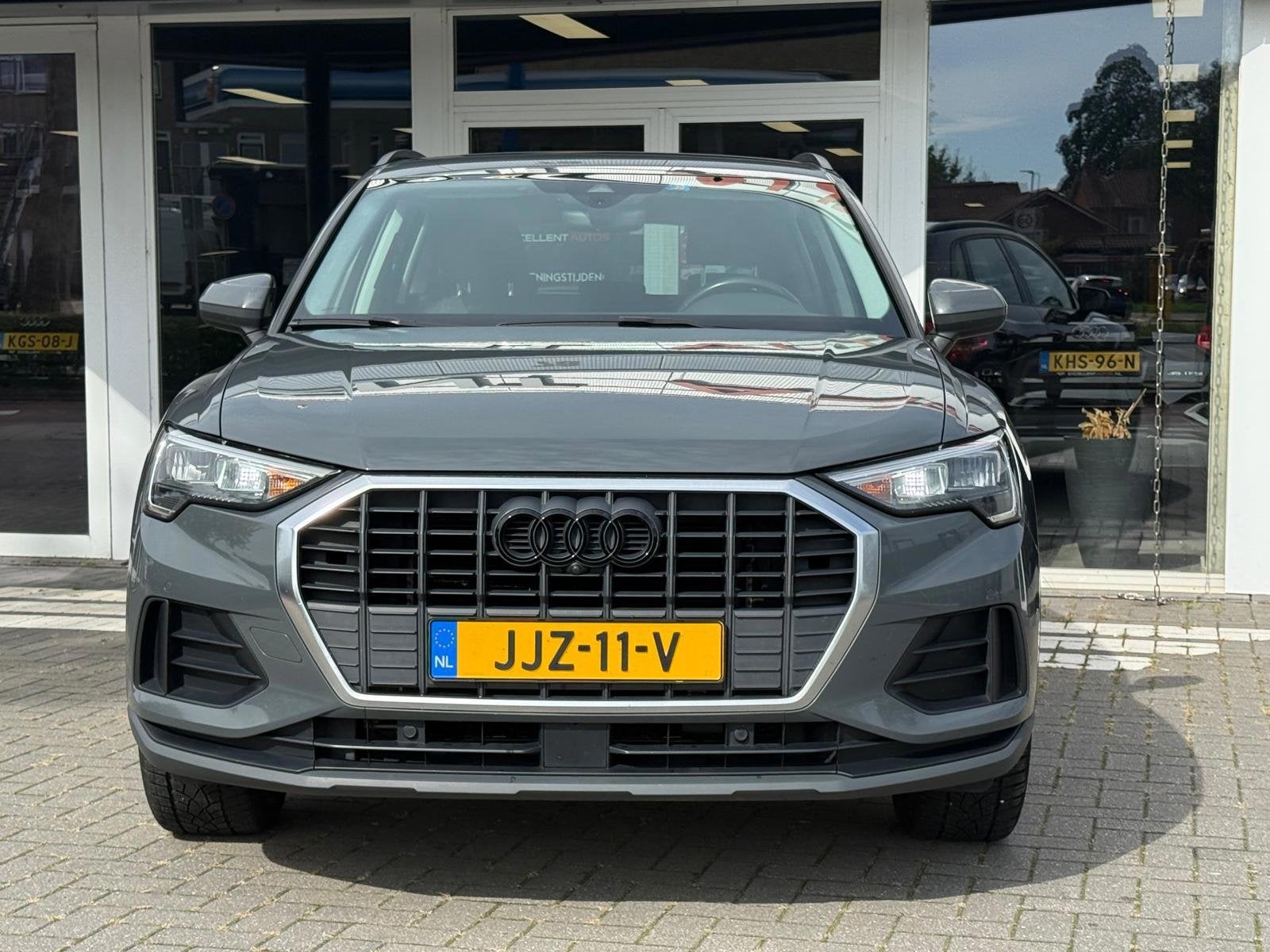 Audi Q3 35 TFSI Advanced Pro Line | B&O | Keyless, Dealer onderhouden, Stof, Zwart, 4 cilinders