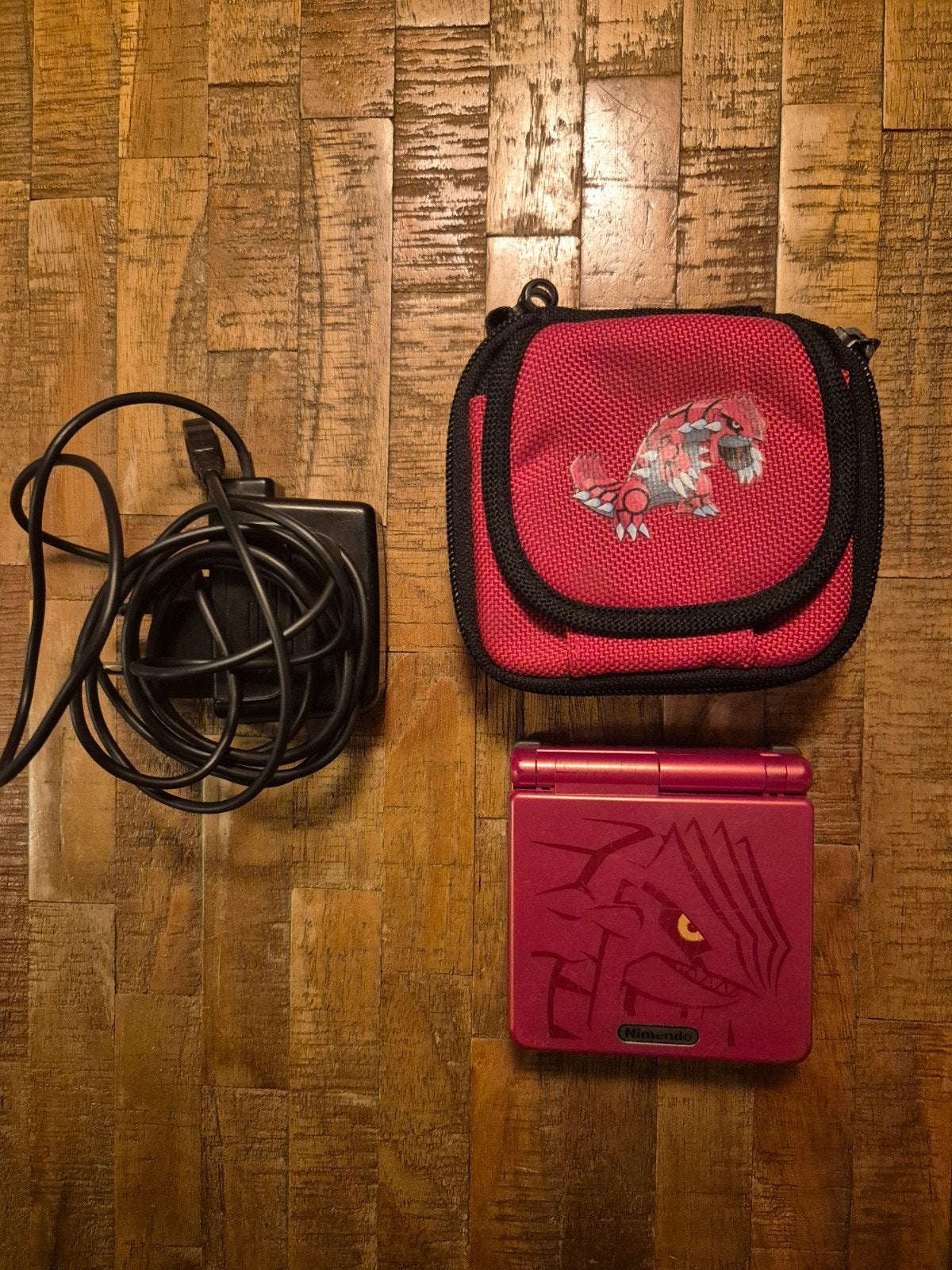 IPS Game Boy Advance SP Pokémon Groudon Edition met hoesje, Spelcomputers en Games, Ophalen of Verzenden, Zo goed als nieuw, Game Boy Advance SP