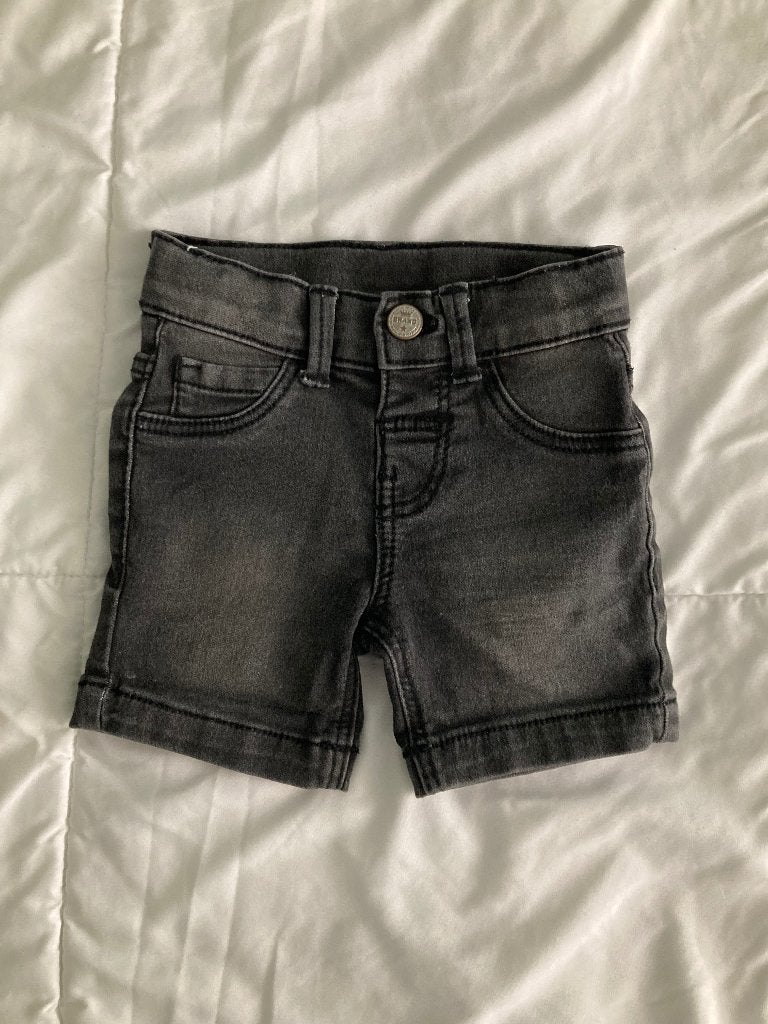 Korte broek Hema maat 68, Kinderen en Baby's, Babykleding | Maat 68, Broekje, Ophalen of Verzenden, Zo goed als nieuw, Hema
