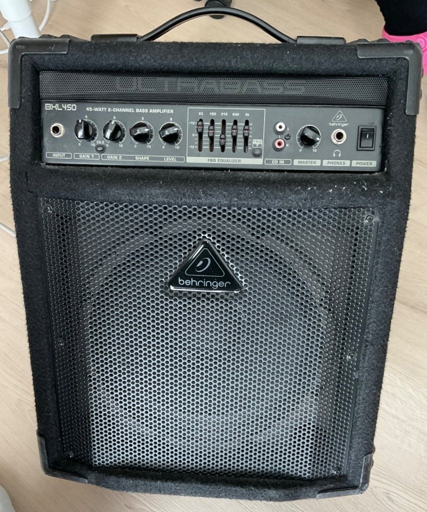 versterker voor basgitaar Bascombo Behringer BXL450, Ophalen, Gebruikt, Minder dan 50 watt