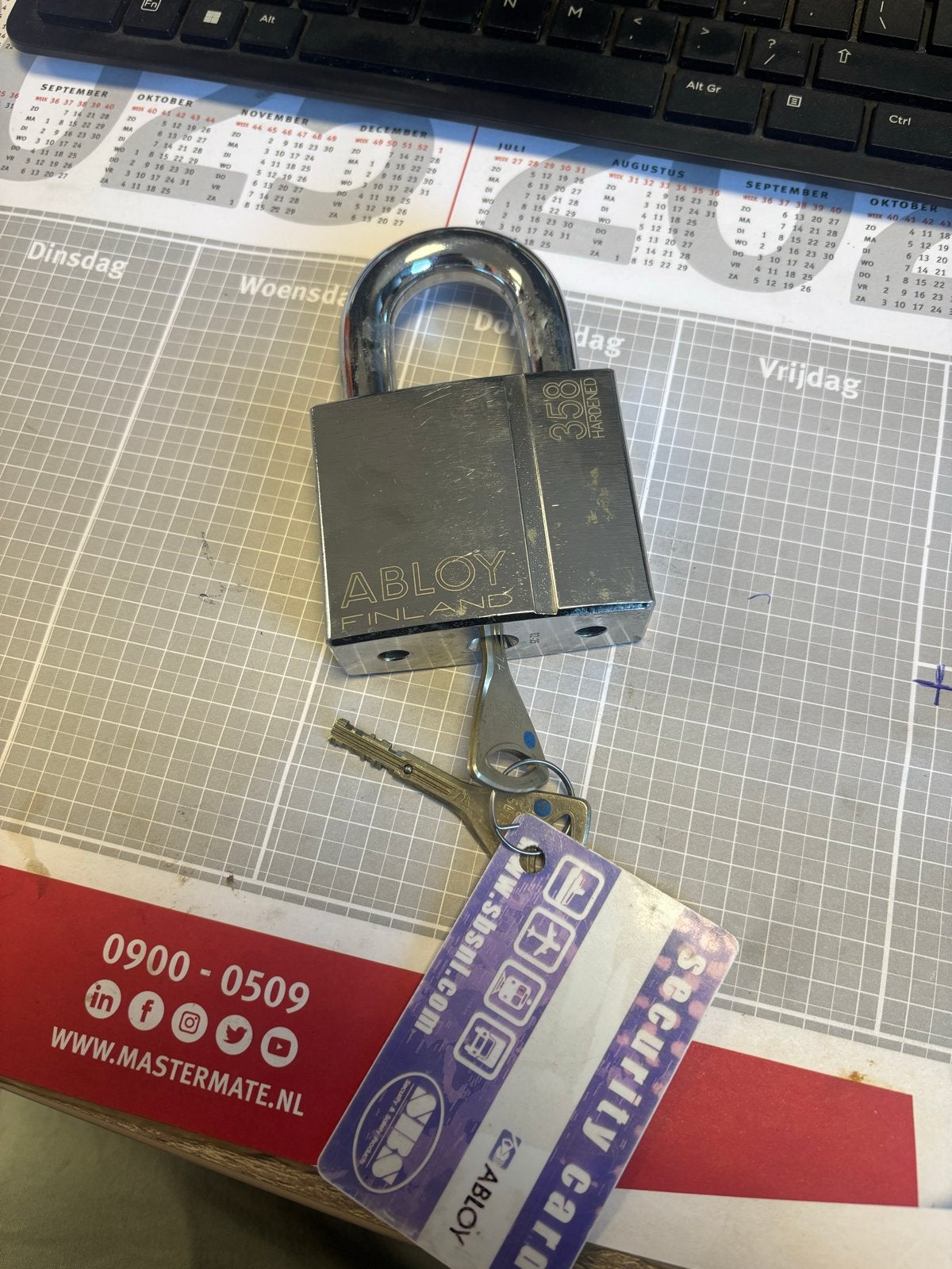 ASSA ABLOY PL385 Hangslot CEN5 met Sleutels en Security Card, Ophalen of Verzenden, Gebruikt, Overige materialen, Slot