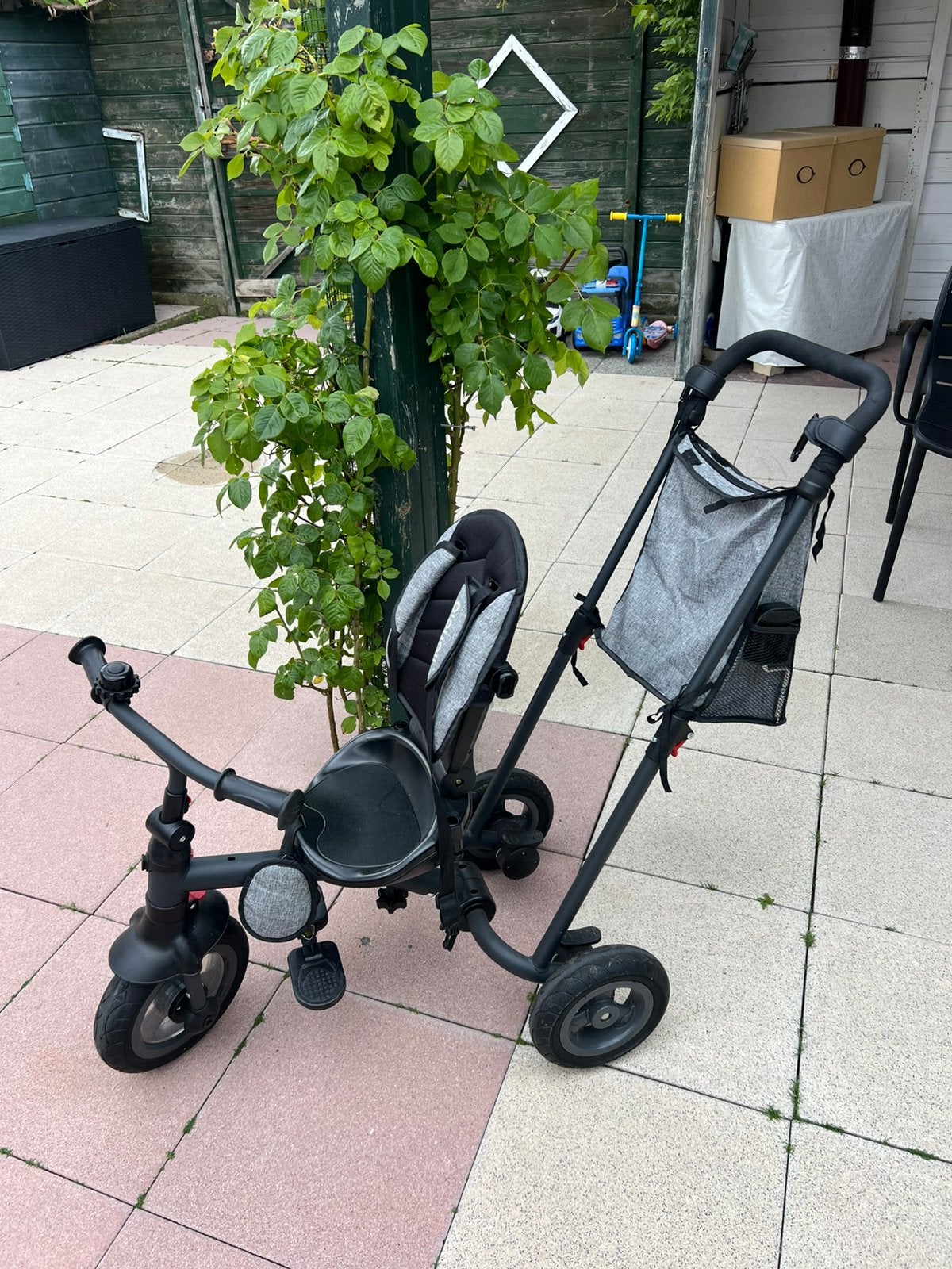 Lionelo duw fiets voor peuter., Ophalen, Zo goed als nieuw
