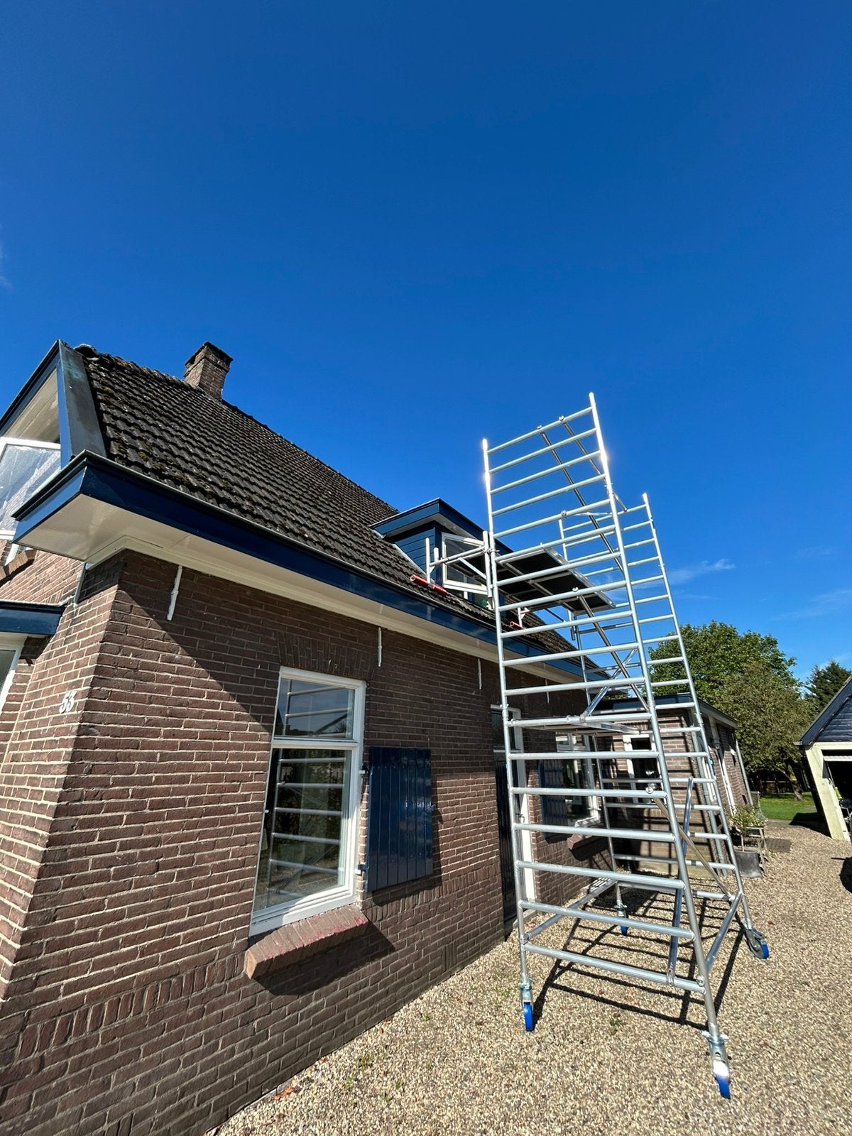 Steiger TE HUUR! DE GOEKOOPSTE VAN DE REGIO!, Doe-het-zelf en Verbouw, Ophalen, Zo goed als nieuw, Rolsteiger of Kamersteiger
