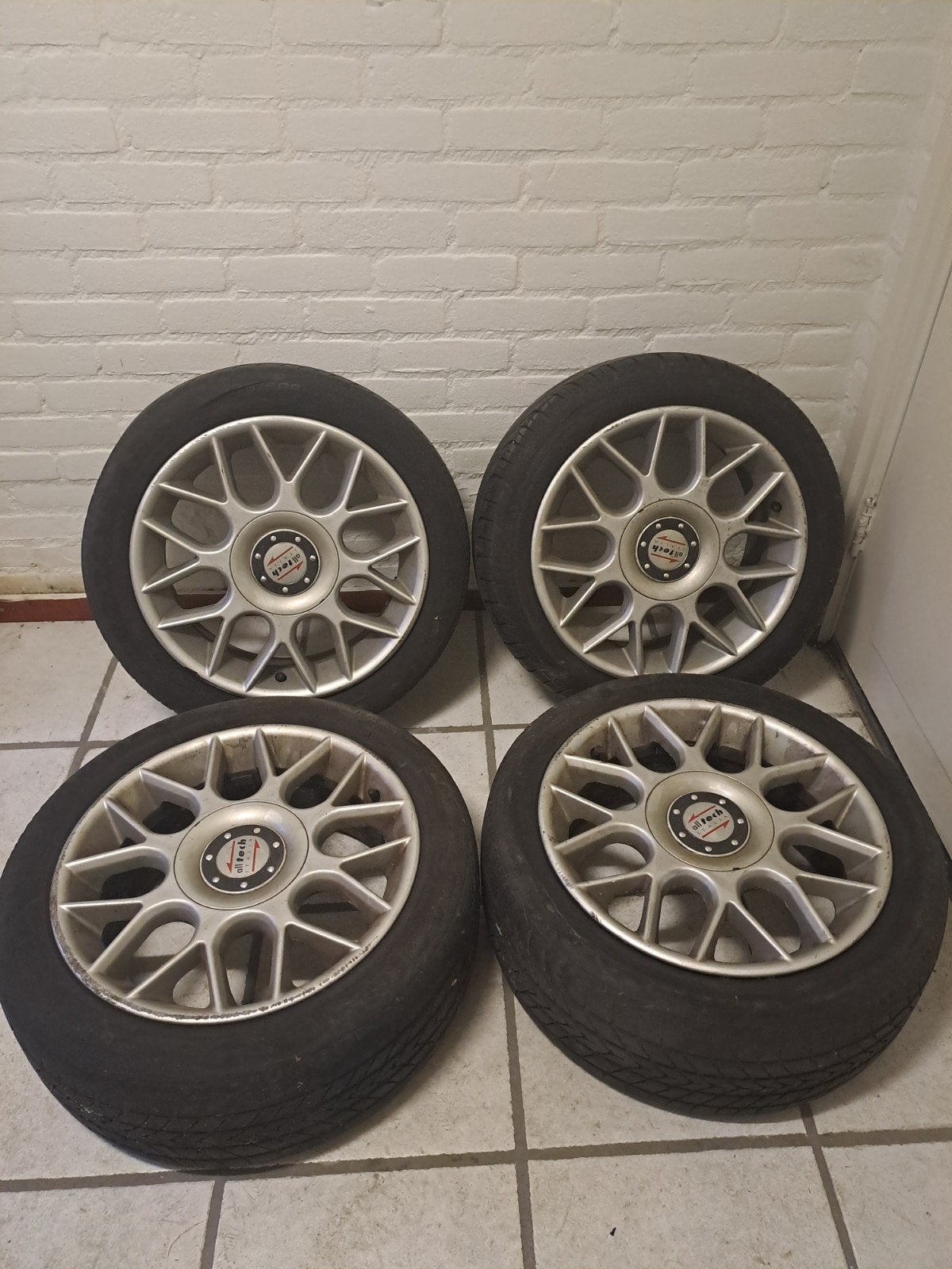 diverse velgen 4x100/5x100, Ophalen of Verzenden, Zomerbanden, Banden en Velgen