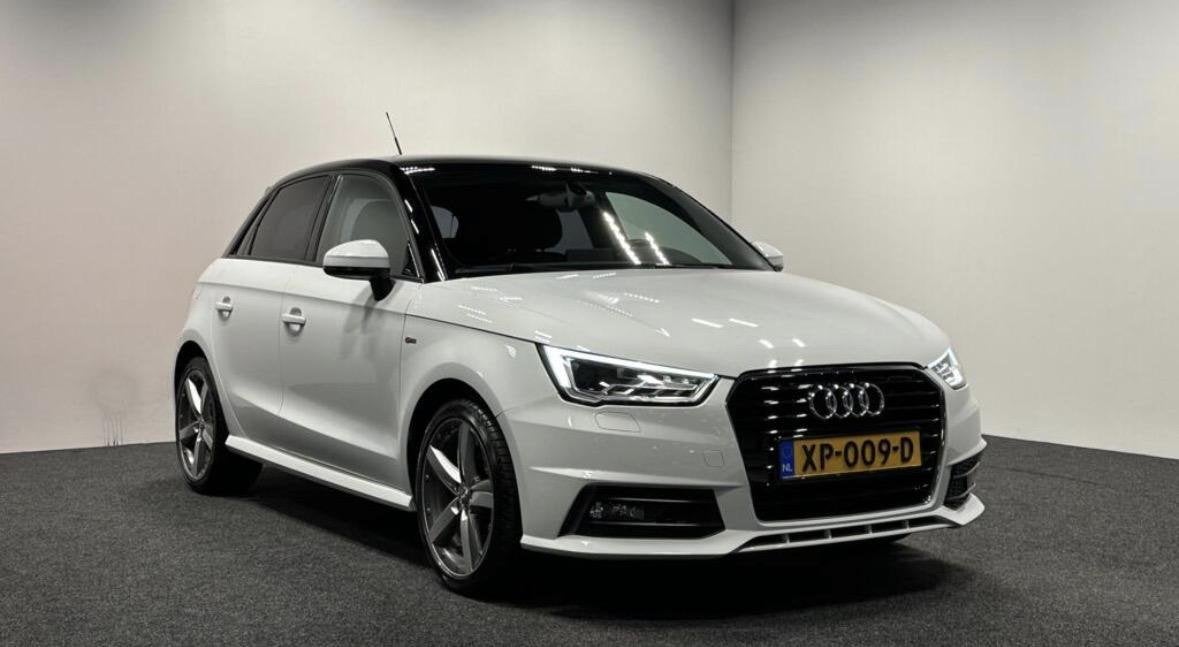 Audi A1 Sportback 1.0 TFSI Sport Pro S Line LED ECC CRUISE L, Auto's, Audi, Voorwielaandrijving, Stof, Euro 6, 95 pk