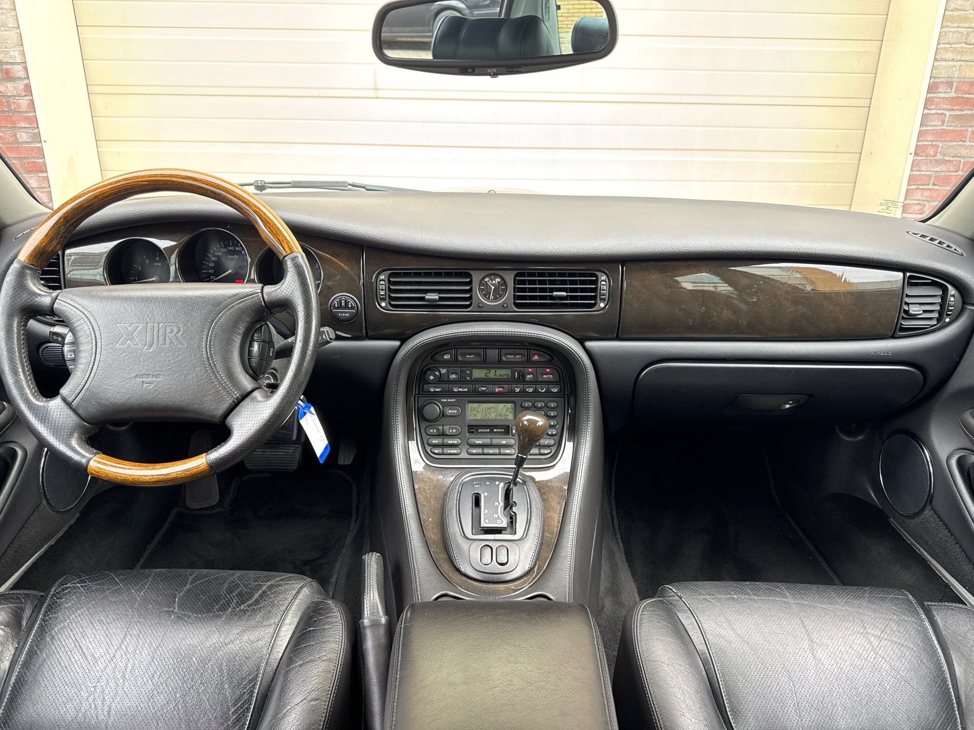 Jaguar XJR 4.0 V8 Supercharged | 19" Montreal | Youngtimer, Achterwielaandrijving, Gebruikt, Zwart, Bedrijf