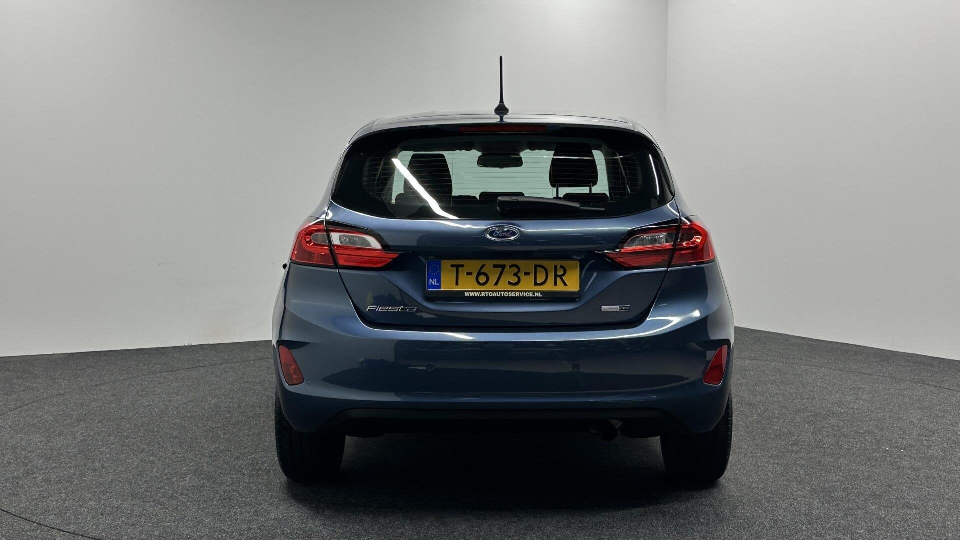 Foto 11 van Ford Fiesta 1.0 EcoBoost Hybrid Titanium NAVI CRUISE CARPLAY