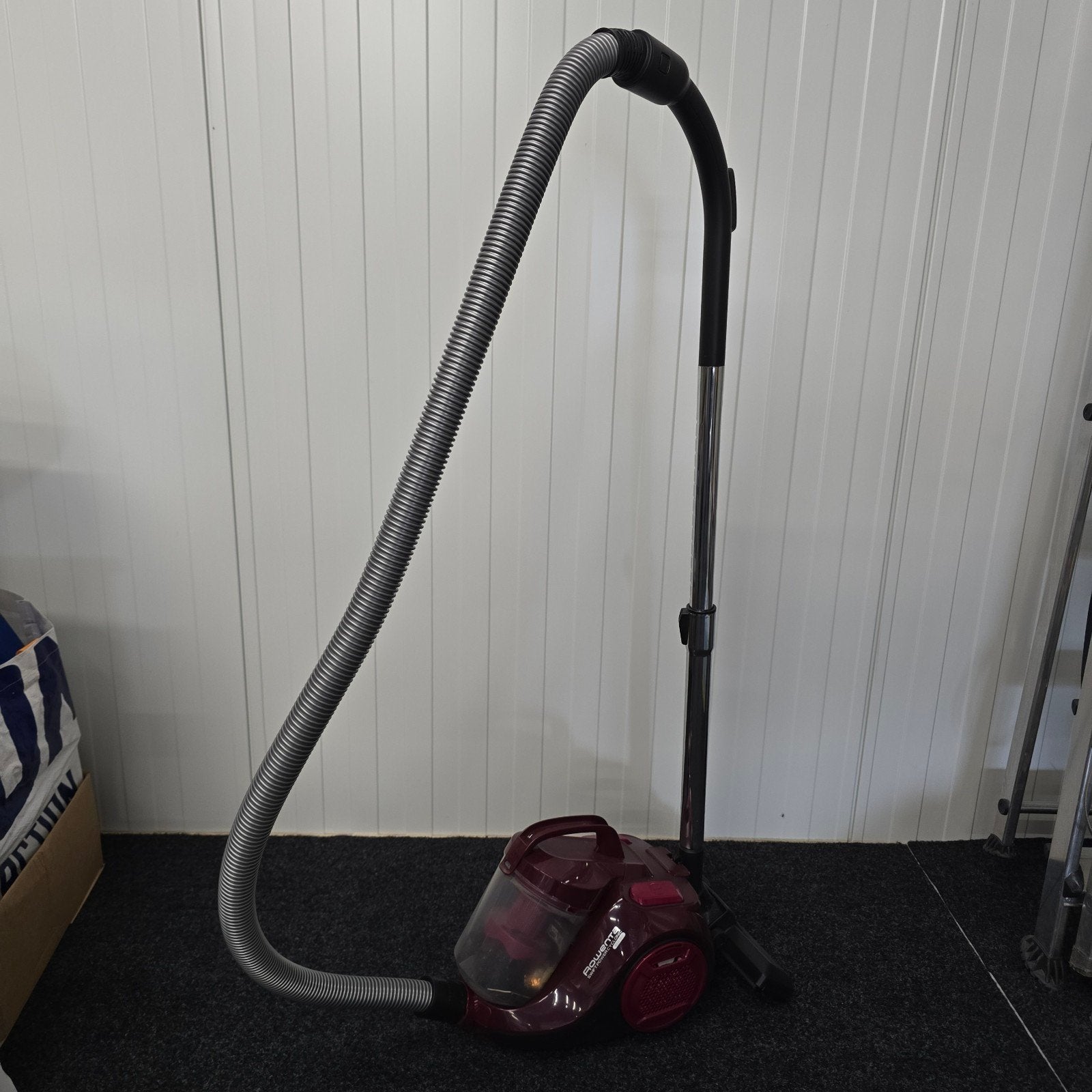Rowenta Swift Power Cyclonic RO2933EA – Z.g.a.n., Ophalen of Verzenden, Zo goed als nieuw, Minder dan 1200 watt, Steelstofzuiger