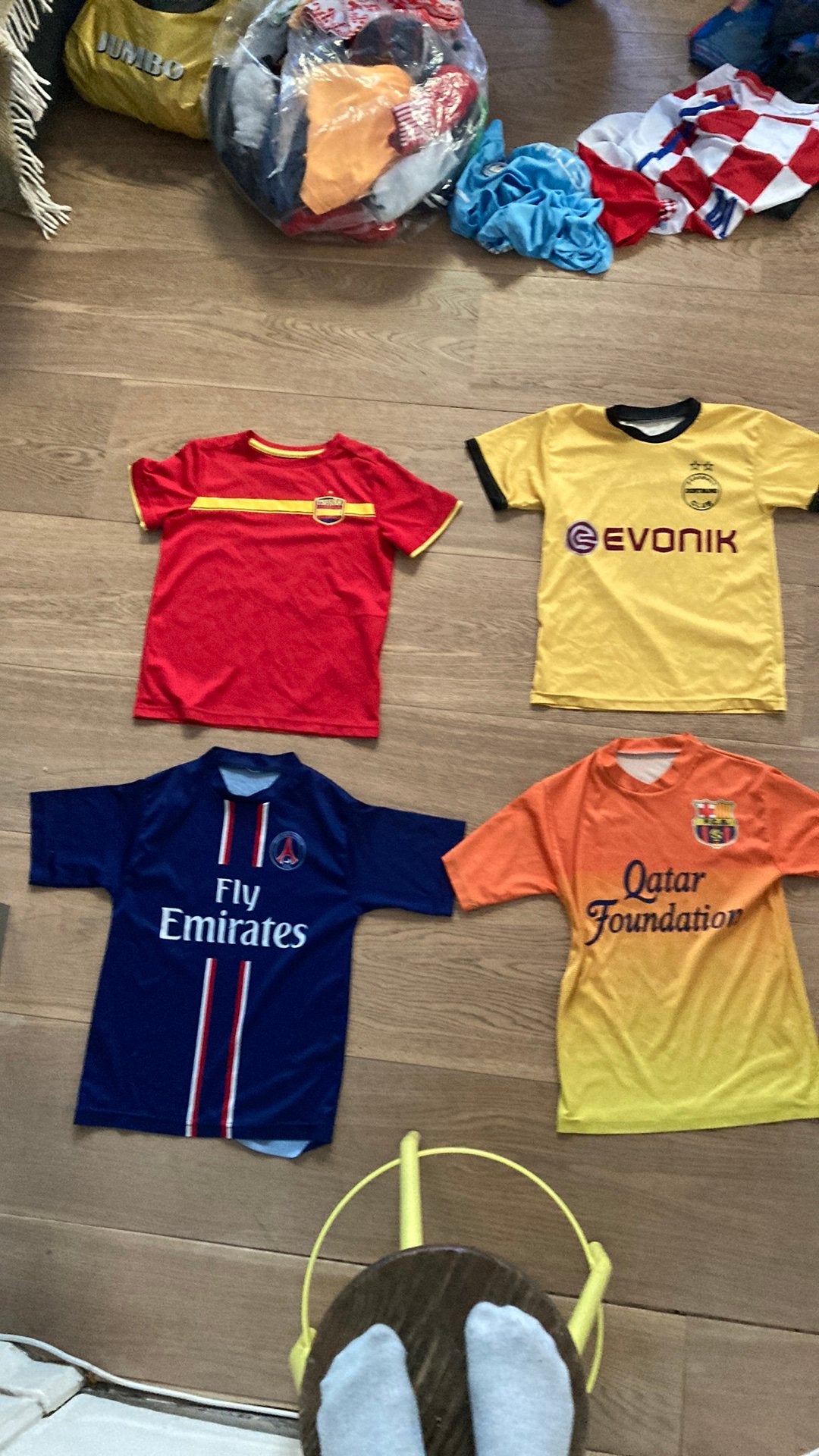4 voetbalshirts nep, Maat XS of kleiner, Ophalen of Verzenden, Gebruikt, Shirt
