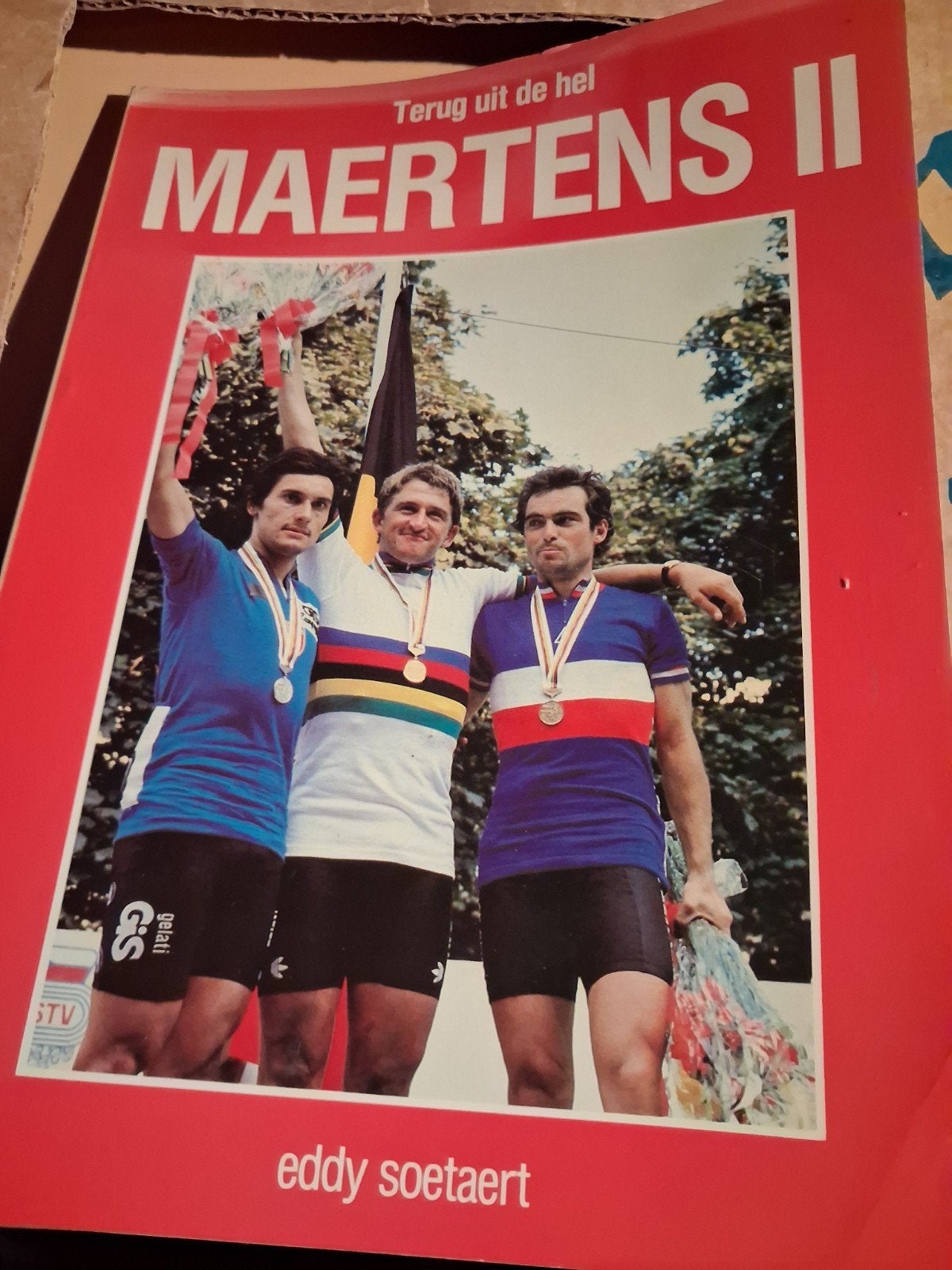 Wielerboeken.o.a. Maertens II, De Wielermaffia, Cadel Evans, Ophalen, Gelezen, Diverse auteurs (Eddy Soetaert, Tyler Hamilton, Daniel Coyle)