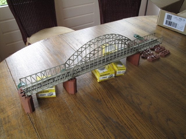 Märklin Metalen brugdelen en Peilers, Wisselstroom, Gebruikt, Locomotief, Ophalen of Verzenden
