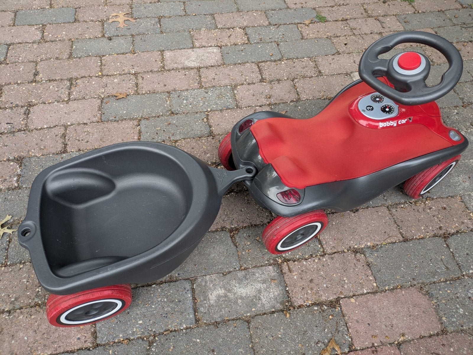 Bobby car met aanhangwagen