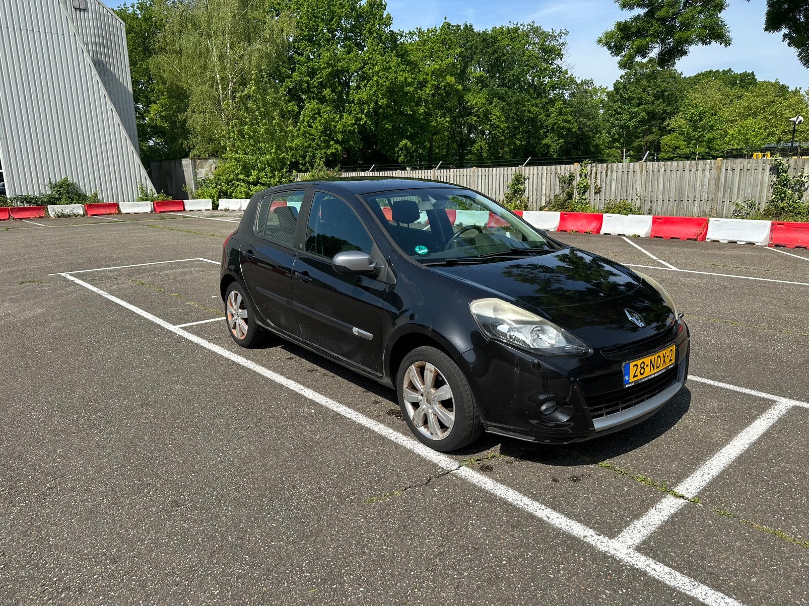 Renault Clio 1.2 TCE 5-DRS 2010 Zwart, Auto's, Renault, Voorwielaandrijving, 535 kg, 4 cilinders, 100 pk