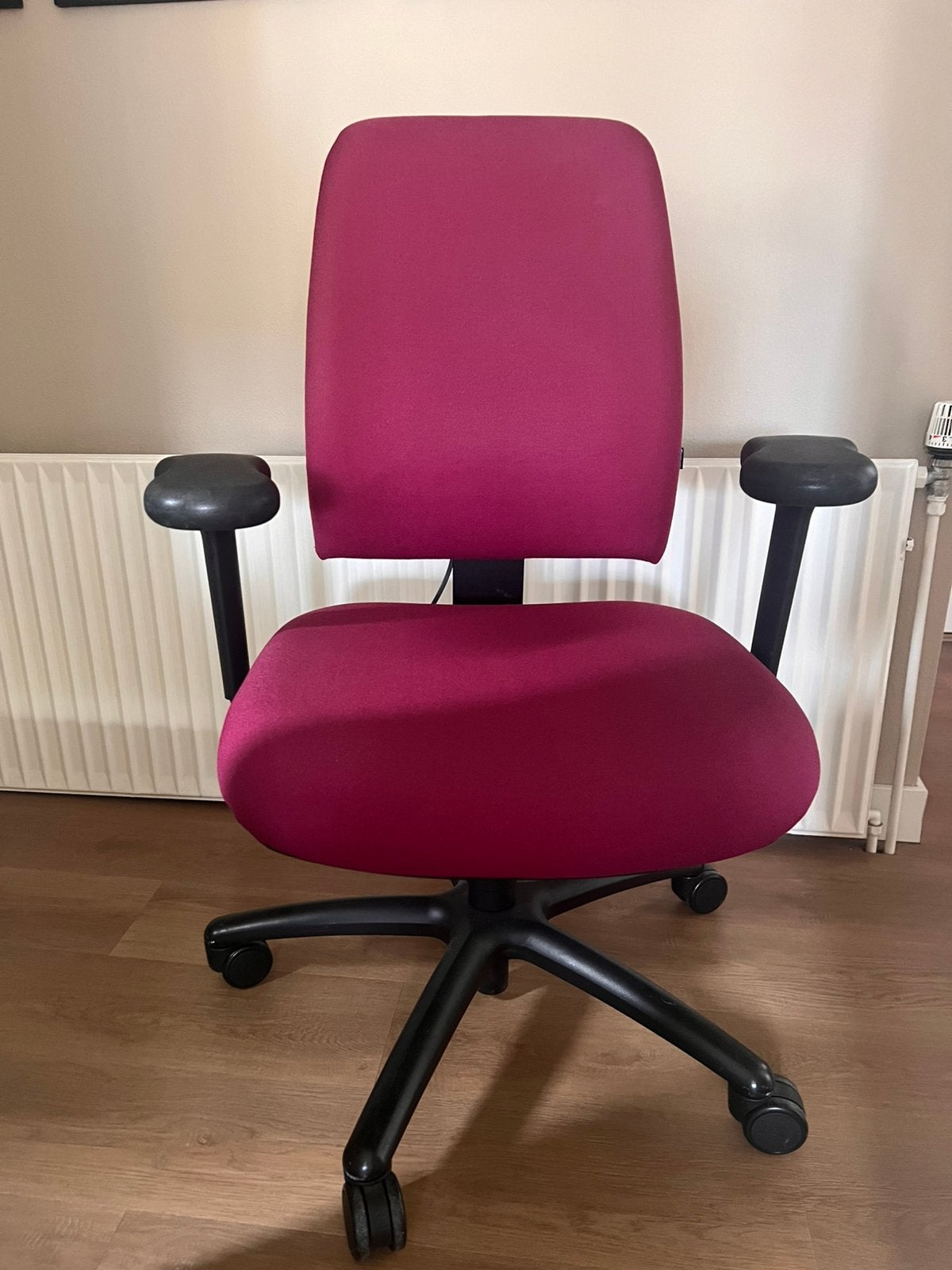 Bureaustoel Drisag, bordeauxrood/paars, Huis en Inrichting, Bureaustoelen, Ophalen, Gebruikt, Paars, Bureaustoel