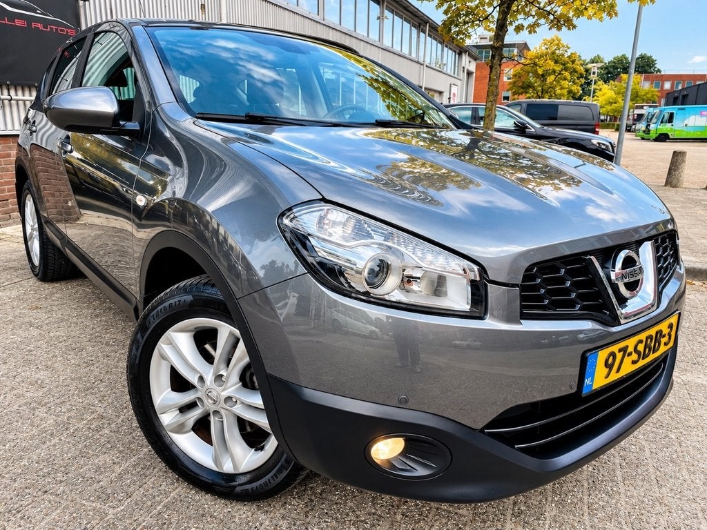 Nissan Qashqai 2.0 Acenta AUTOMAAT NAVI 17'' LMV CV TREKHAAK, Stof, Zwart, 4 cilinders, Origineel Nederlands