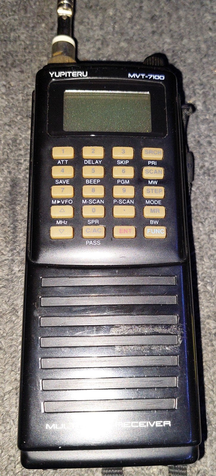 Yupiteru MVT-7100 Multiband Receiver, Telecommunicatie, Portofoons en Walkie-talkies, Ophalen of Verzenden, Gebruikt, Met broekklem