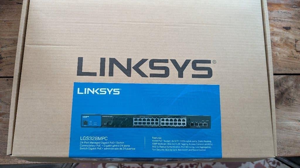 Linksys 24 poort Managed Switch PoE, Ophalen of Verzenden, Nieuw