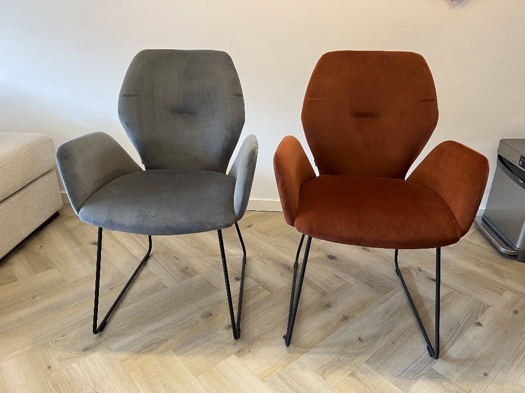6x Goossens Hera eetkamerstoel - 3 koper, 3 grijs - €150 set, Huis en Inrichting, Ophalen, Gebruikt, Vijf, Zes of meer stoelen