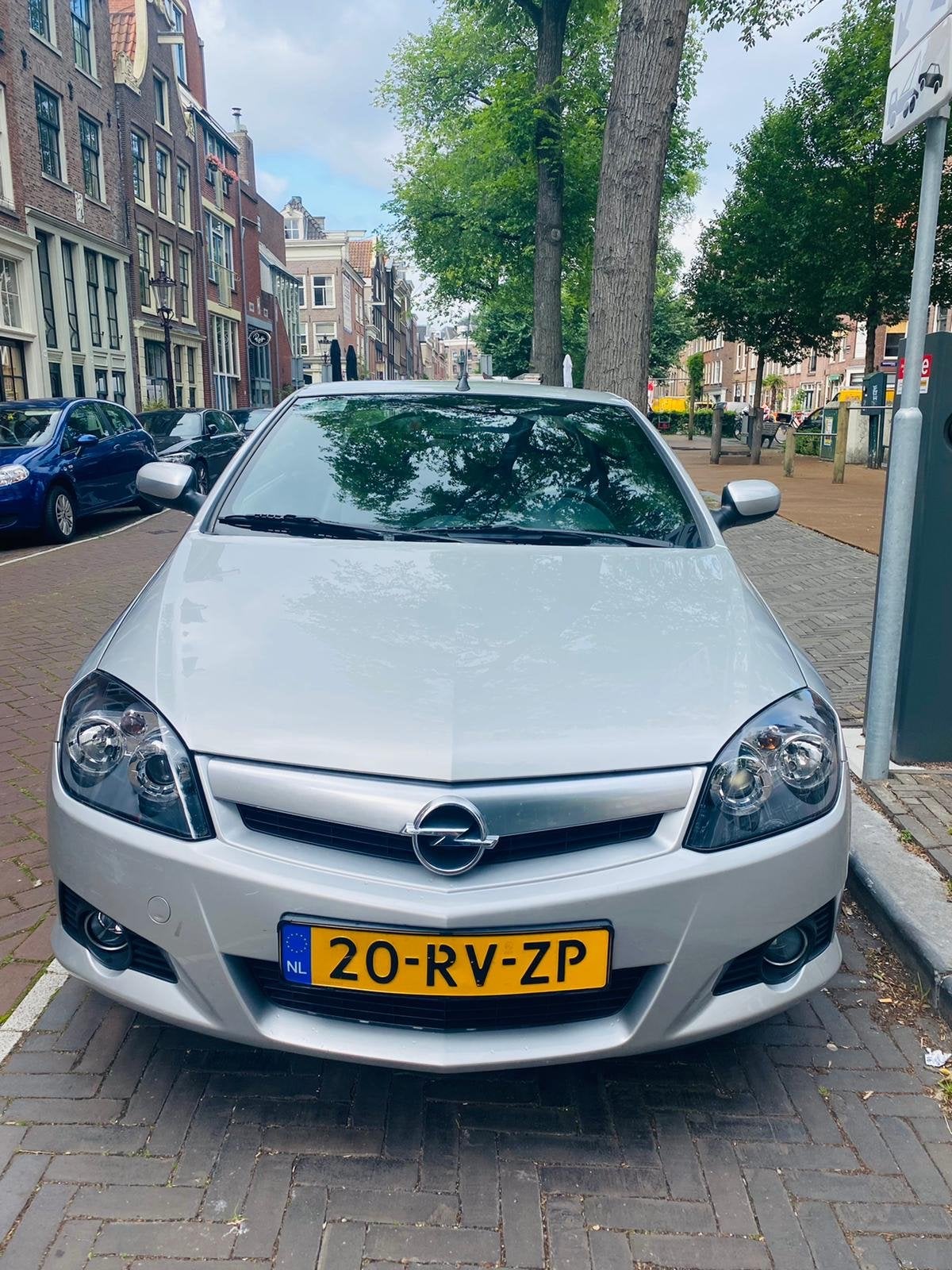 Opel Tigra TwinTop‘05 | 121.381km | Nieuwe APK | 2e eigenaar, Auto's, Voorwielaandrijving, 4 cilinders, Cabriolet, 49 €/maand
