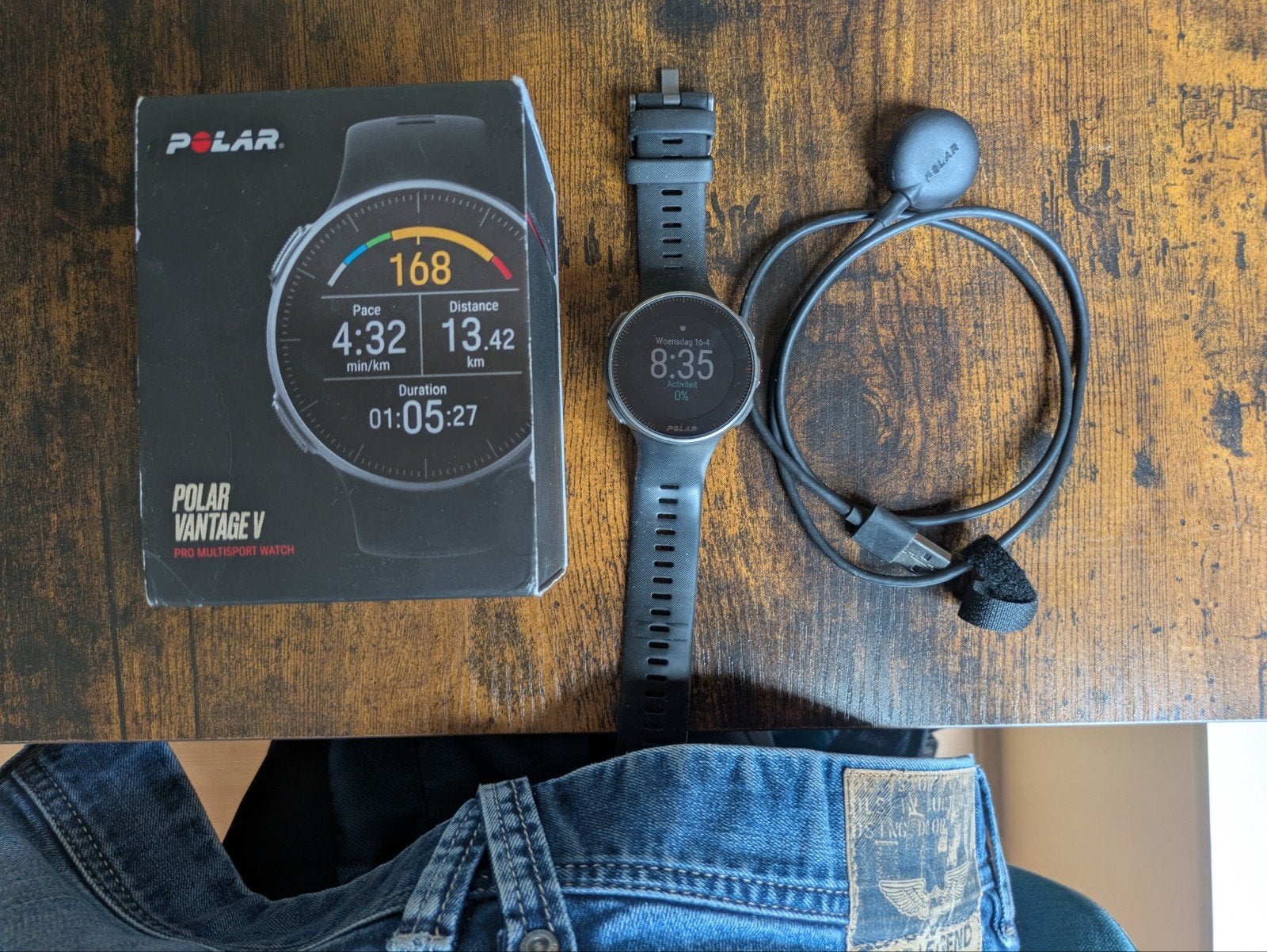 Polar Vantage V sporthorloge, Gebruikt, Zwart, Ophalen of Verzenden, Waterdicht