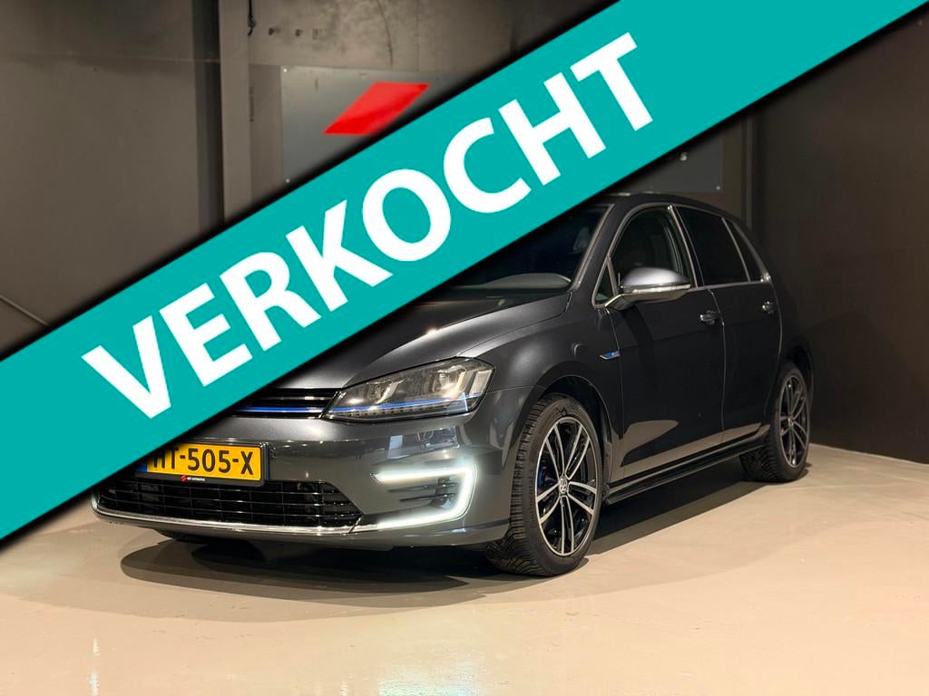 Volkswagen Golf 1.4 TSI GTE | CAMERA | CRUISE | CLIMA | CARP, Auto's, 8 kWh, Gebruikt, 4 cilinders, 150 pk