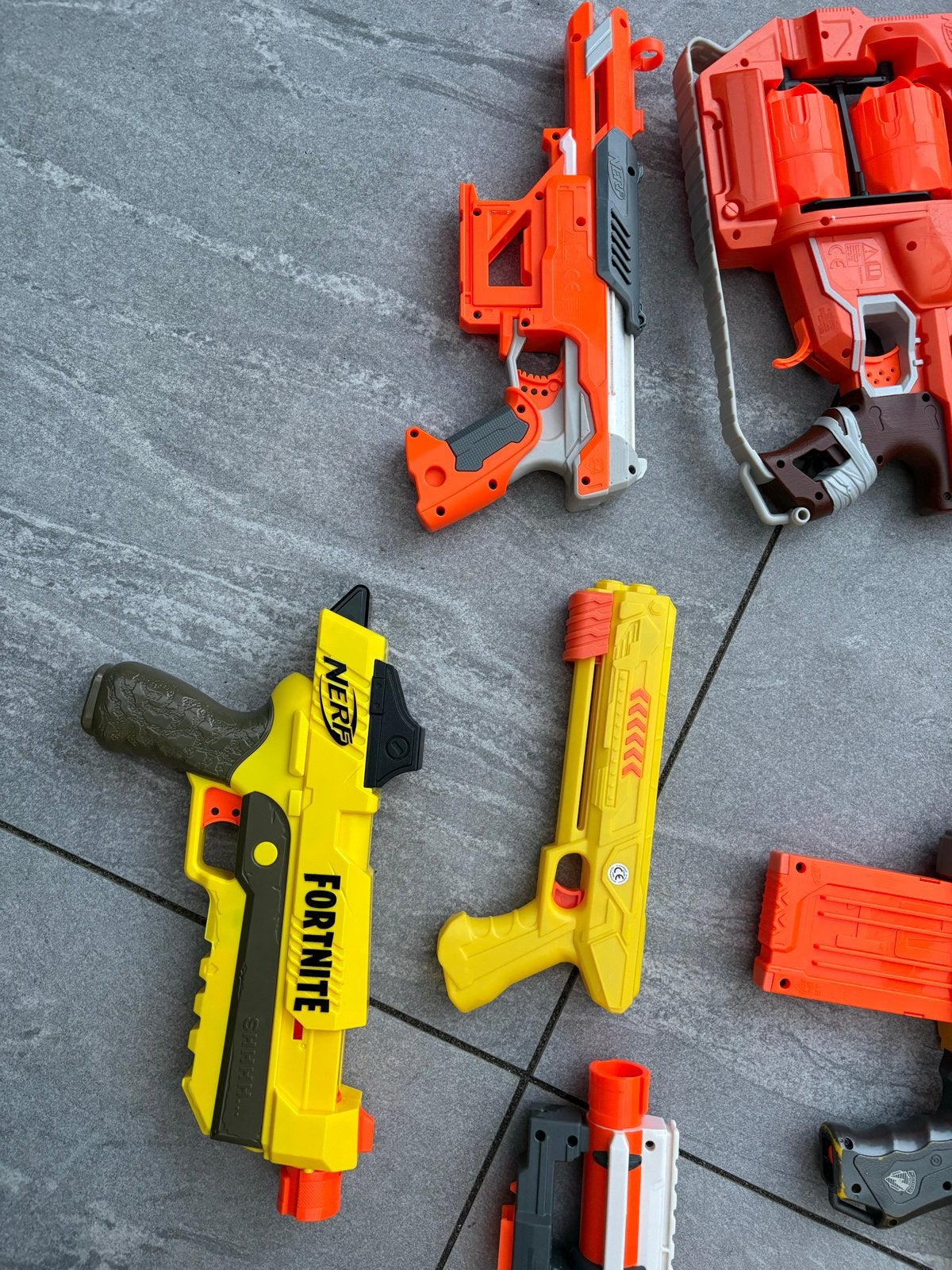 Grote Nerf Blaster Collectie - Diverse Modellen, Ophalen, Gebruikt