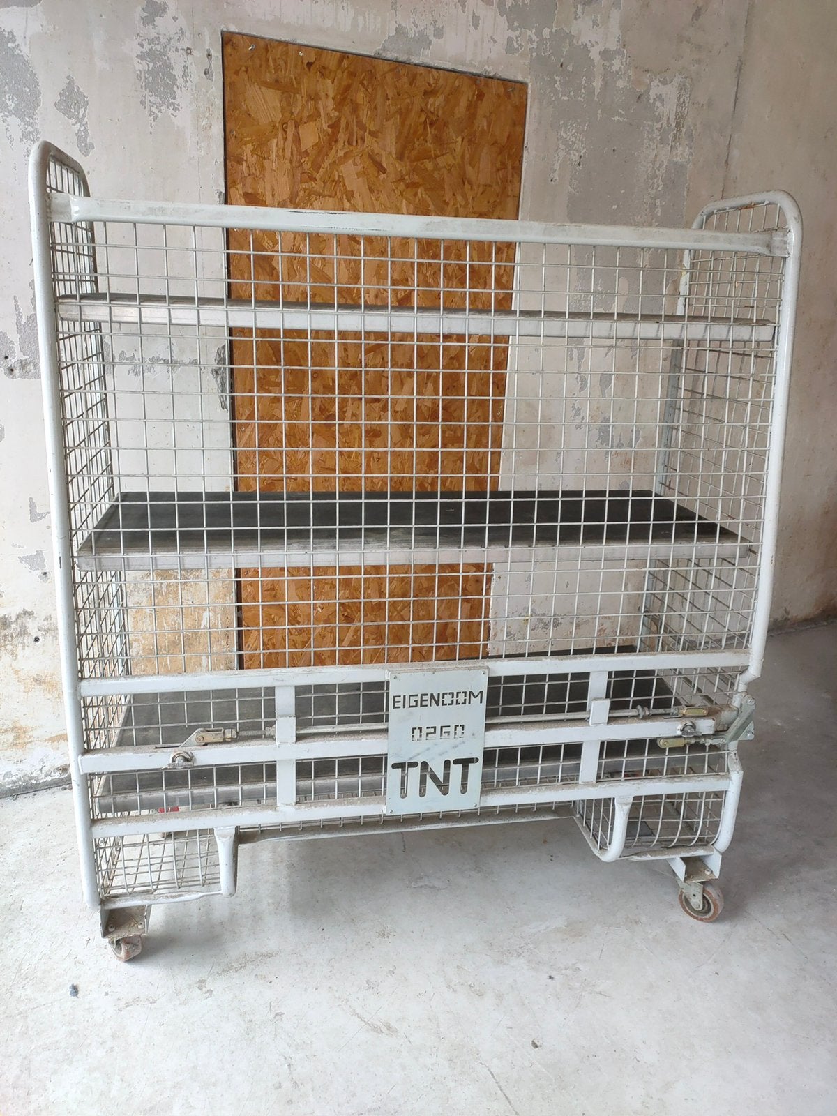 Stoere kar als kast, Ophalen, Gebruikt, Industrieel