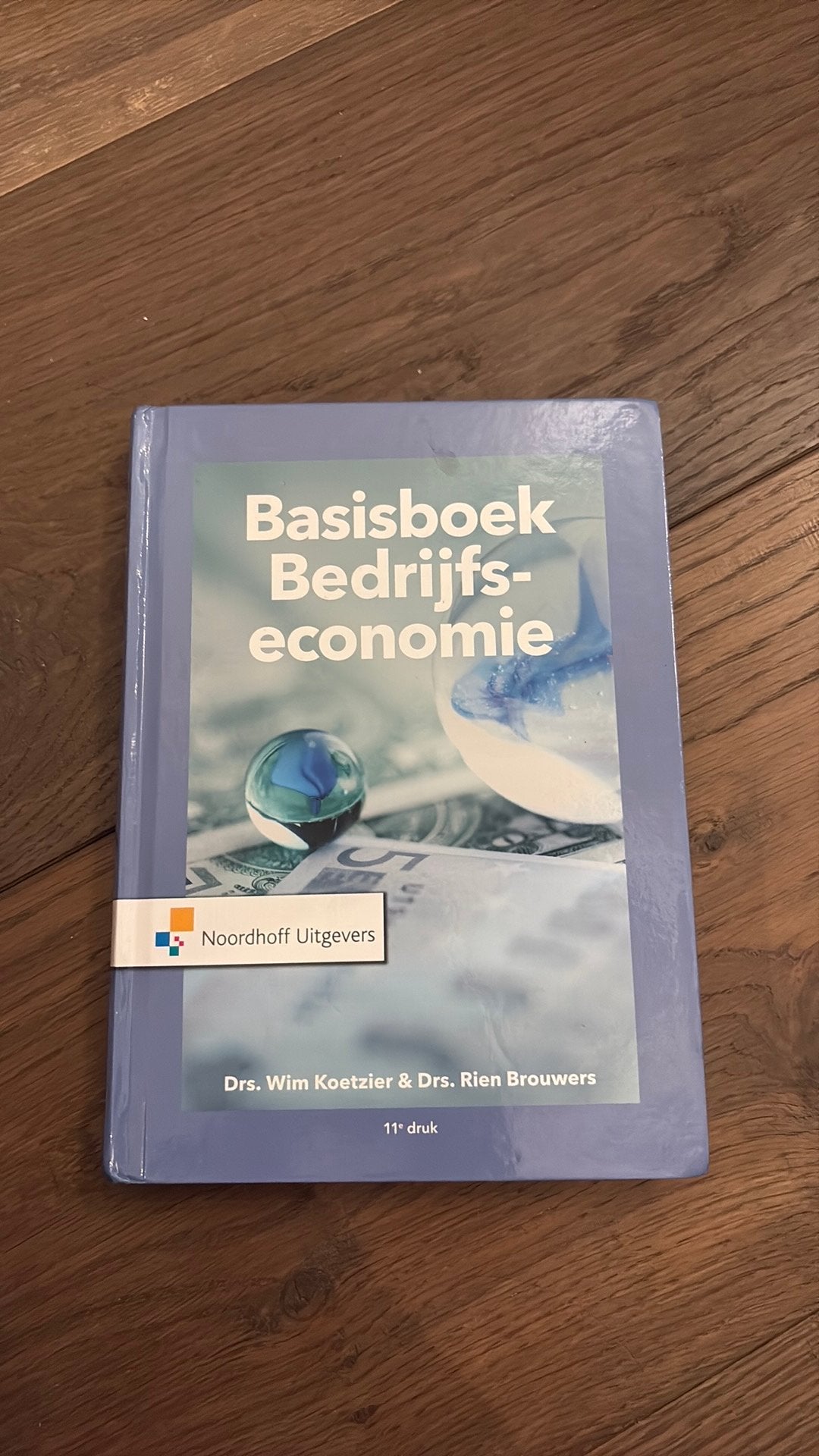 Basisboek Bedrijfseconomie, Ophalen of Verzenden, Zo goed als nieuw, Economie en Marketing