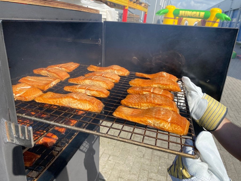 RVS Roosters, BBQ Rooster, RVS Rekjes, Zalm Rekjes, Houtskool, Nieuw, Vrijstaand, Rookton