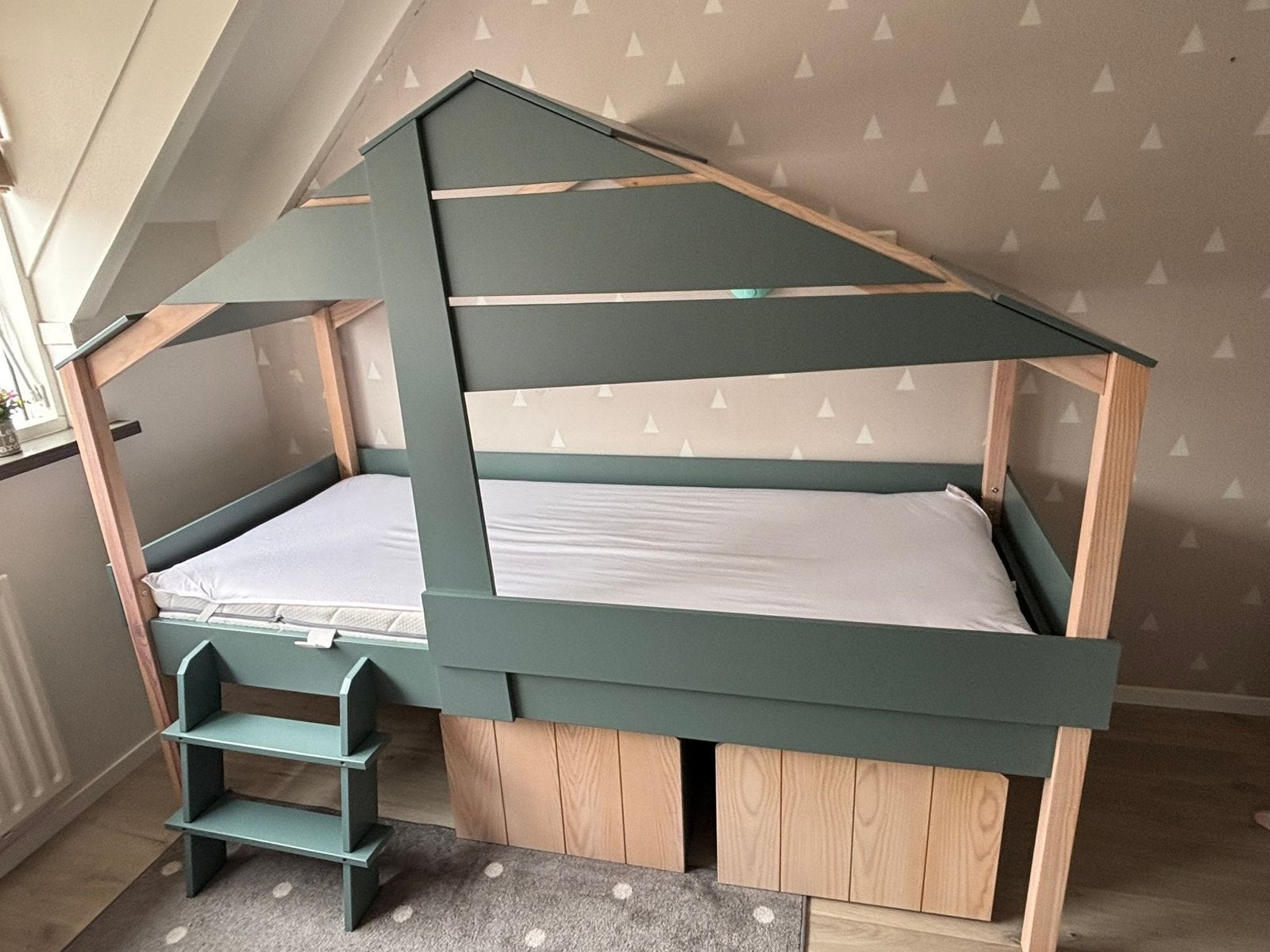 Kinderbed Forest 90x200 incl lattenbodem en bedladen, Ophalen, Gebruikt, 70 tot 85 cm, Lattenbodem