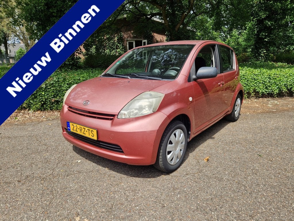 Daihatsu Sirion 2 1.3-16V, 5 drs, 158241km (bj 2005), Auto's, Daihatsu, Voorwielaandrijving, 4 cilinders, Elektrische ramen, Bedrijf