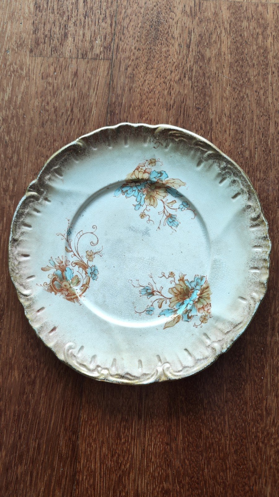 Antiek decoratief bord met bloemmotief, Ophalen