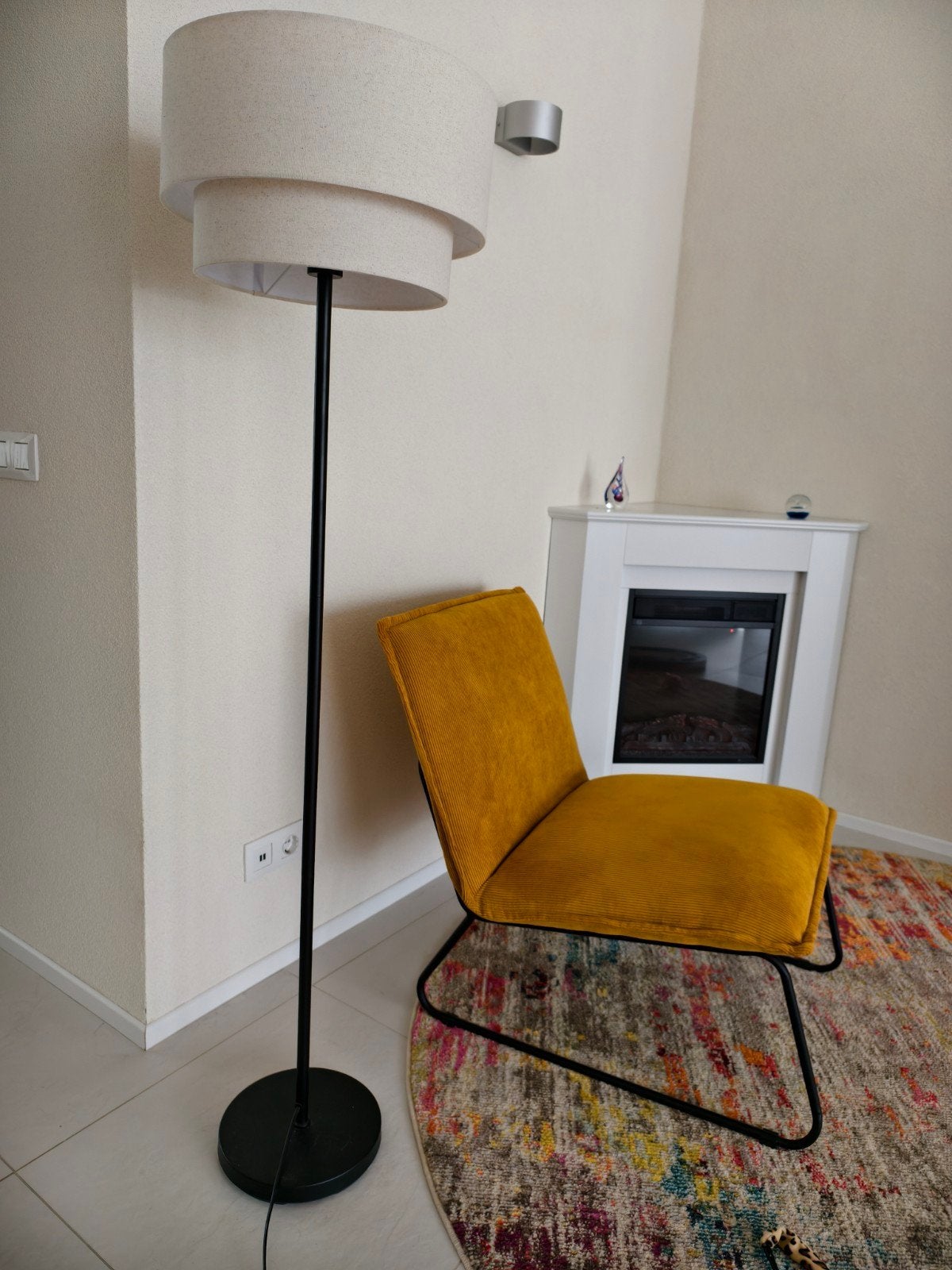 Kwantum vloerlamp Metis in zwart met stoffen kap, Ophalen, Modern, Scandinavisch, E27 (groot), 150 tot 200 cm