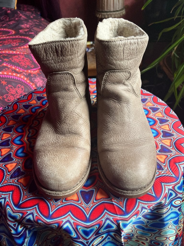 Mooie gevoerde beige Shabbies maat 38 nu voor 59,99€, Shabbies Amsterdam, Beige, Lage of Enkellaarzen, Ophalen of Verzenden