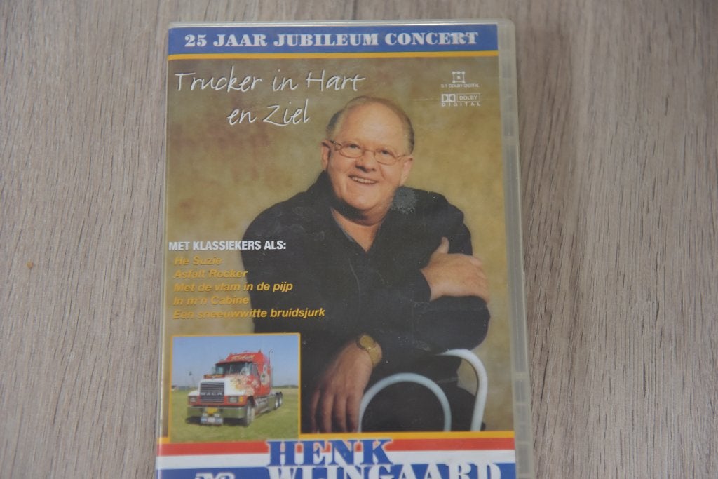 HENK WIJNGAARD -- TRUCKER IN HART EN ZIEL 25 JAAR JUBILEUM, Verzenden, Alle leeftijden, Nederlands, Zo goed als nieuw