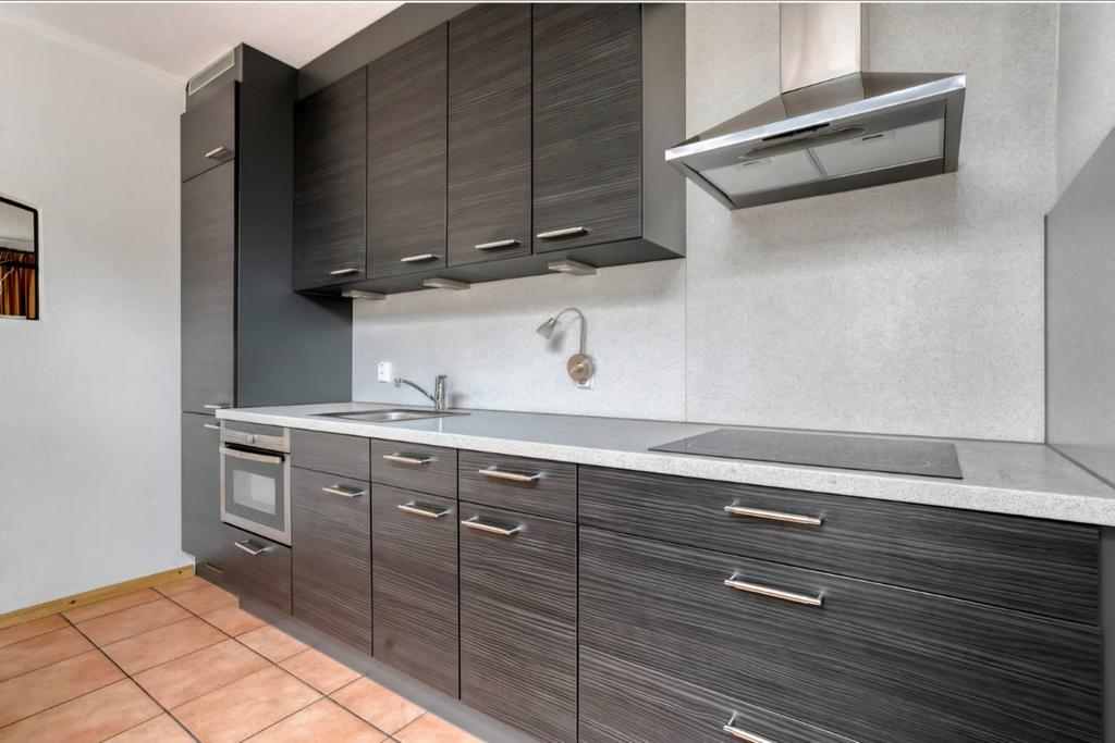 Zo goed als nieuwe keuken, Ophalen, Enkelwandige keuken, Zo goed als nieuw, Kunststof