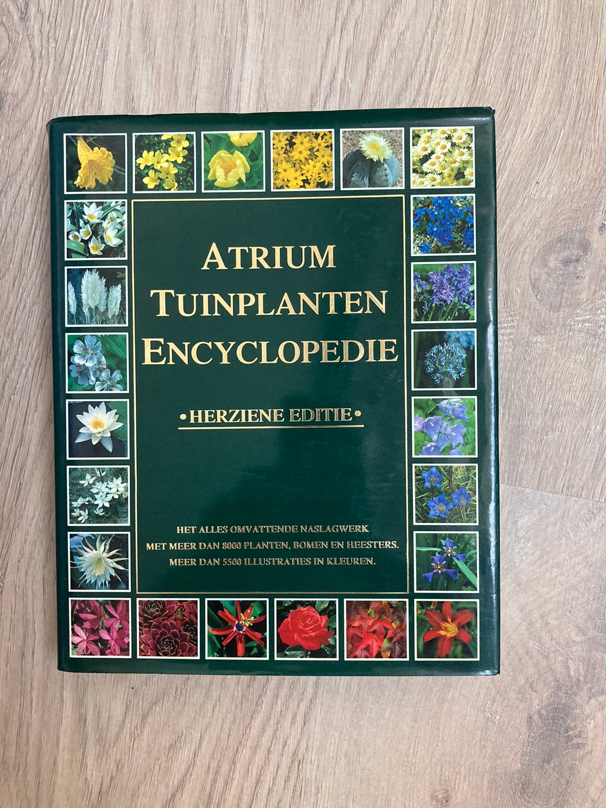 Atrium Tuinplanten Encyclopedie, Ophalen of Verzenden, Zo goed als nieuw, Tuinieren en Tuinplanten