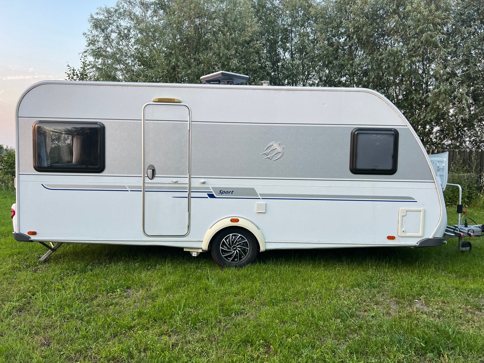 Knaus Sport 500 FU | 2013 | Mover | Voortent | Satelliet, Rondzit, Bedrijf, Knaus, Kachel