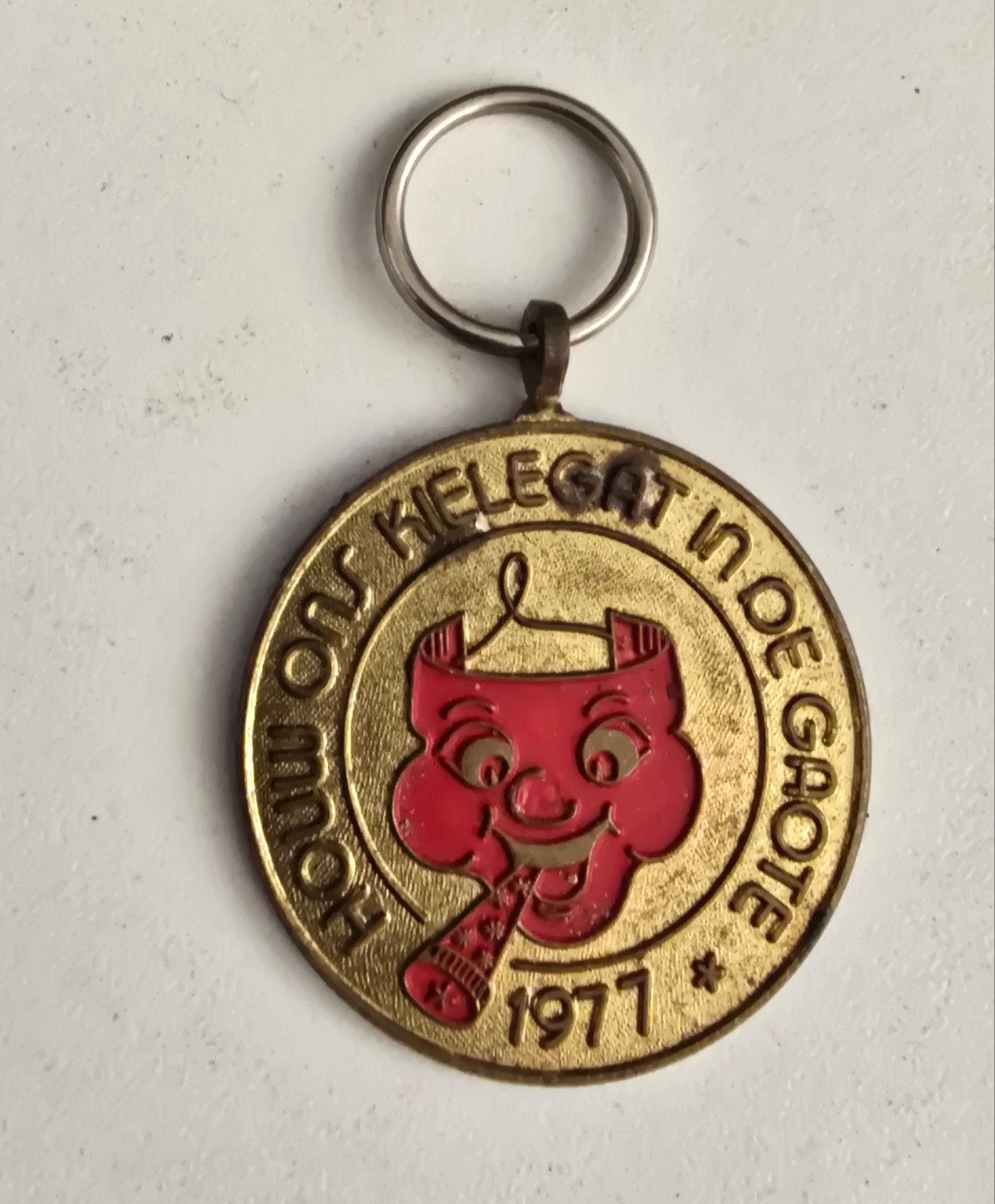 Vintage Sleutelhanger 'Ons Kielegat in de Grote' 1977, Ophalen of Verzenden, Gebruikt, Overige typen
