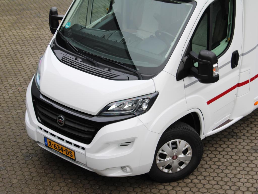 LMC Cruiser 646 Enkele bedden Hefdak Trekhaak Bearlock, Caravans en Kamperen, Ringverwarming, Fiat, Bedrijf, Half-integraal