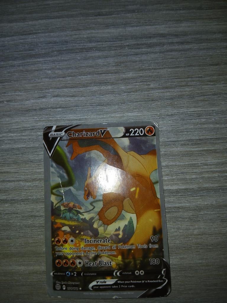 Pokemon kaart Charizard V 154/172, Ophalen of Verzenden, Gebruikt