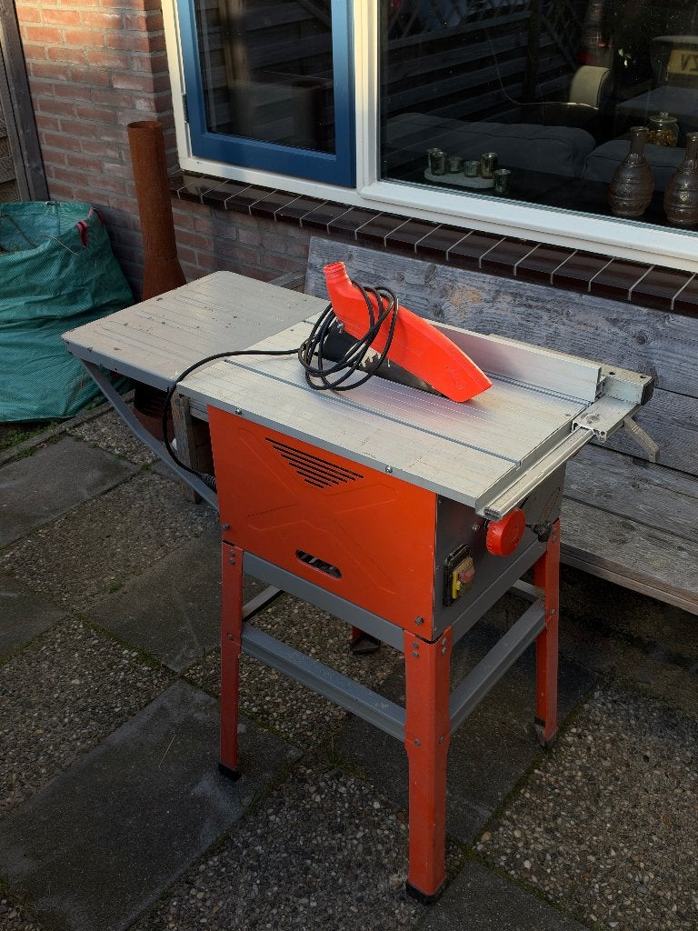 Einhell TKS 15/250 UV Zaagtafel met z.g.a.n. Zaagblad, Ophalen, Gebruikt, Cirkelzaag, Einhell