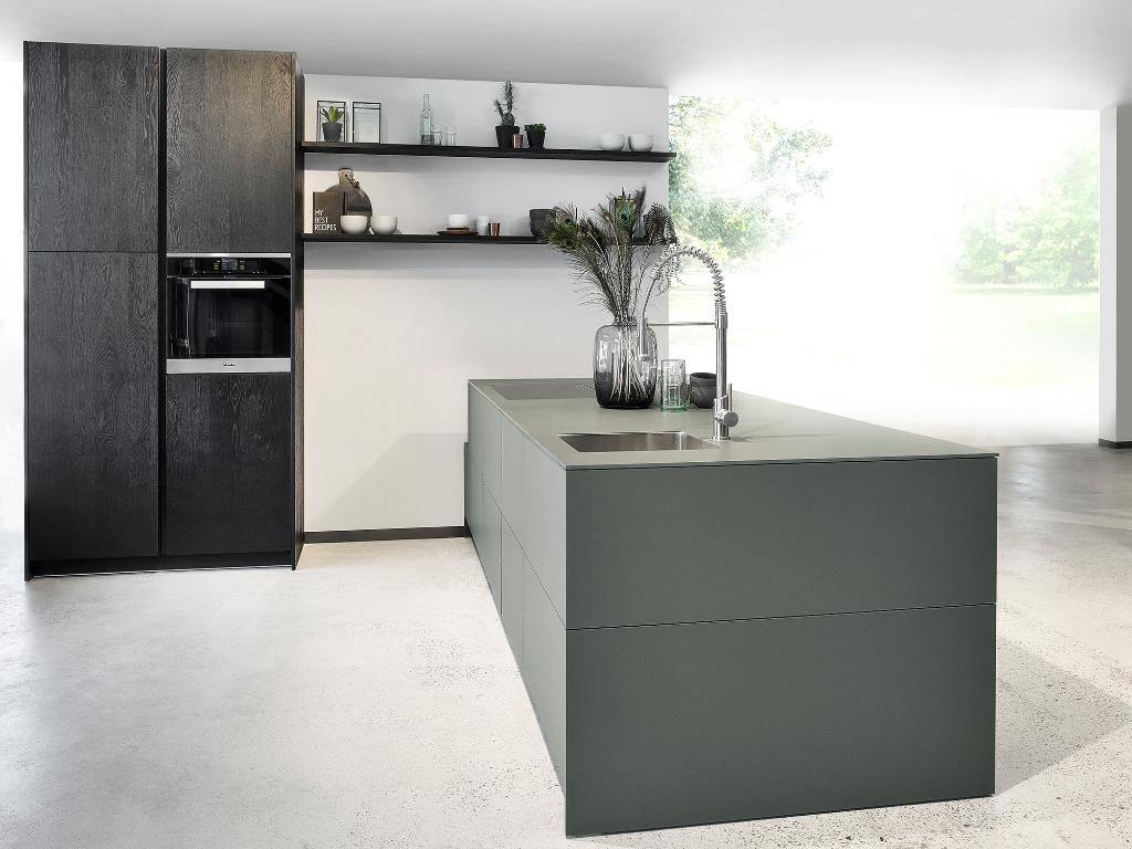Showroom keuken, Huis en Inrichting, Keuken | Complete keukens, Ophalen, Overige typen, Zo goed als nieuw, Met kookeiland