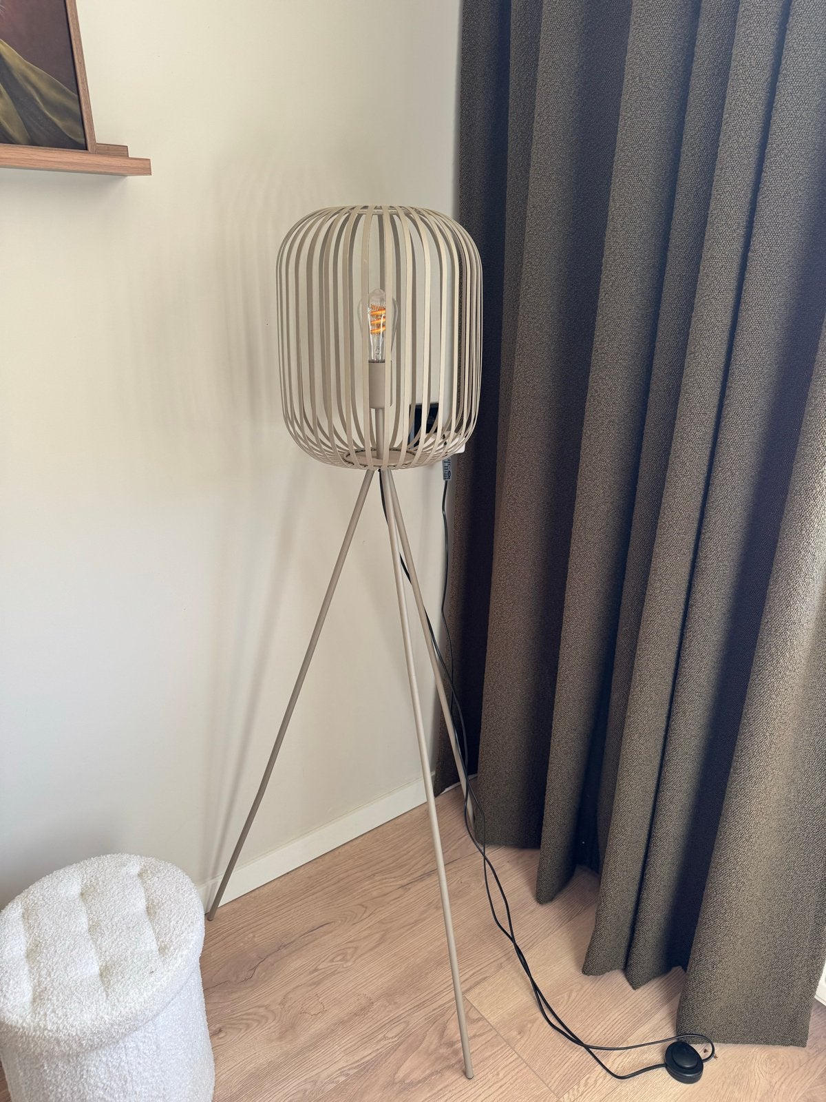 Staande beige metalen lamp Kwantum, Ophalen, Zo goed als nieuw, Metaal, 100 tot 150 cm