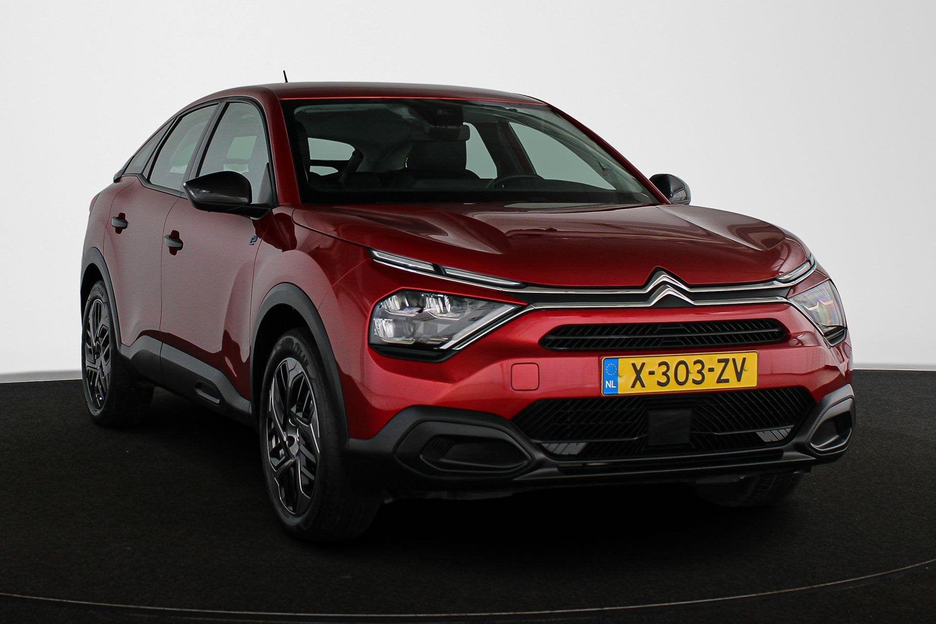 Citroen Ë-C4 You 50 kWh Achteruitrijcamera Apple CarPlay, Auto's, 136 pk, Gebruikt, 355 km, Leder en Stof