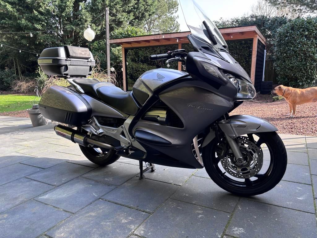 Honda Pan European ST1300 - Compleet uitgerust, Motoren, Motoren | Honda, 4 cilinders, Gebruikt, Particulier, Meer dan 35 kW